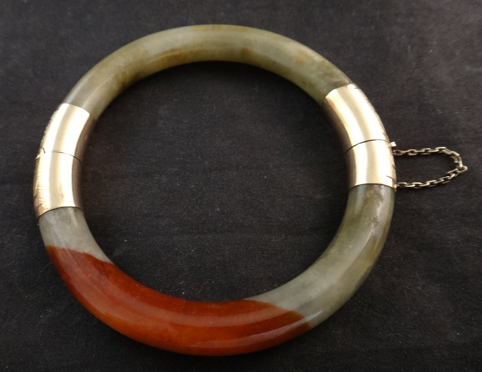 Vtg. Natural Green & Red Jade Bracelet w/24k Gold Hinge & Clasp (1 of 5)