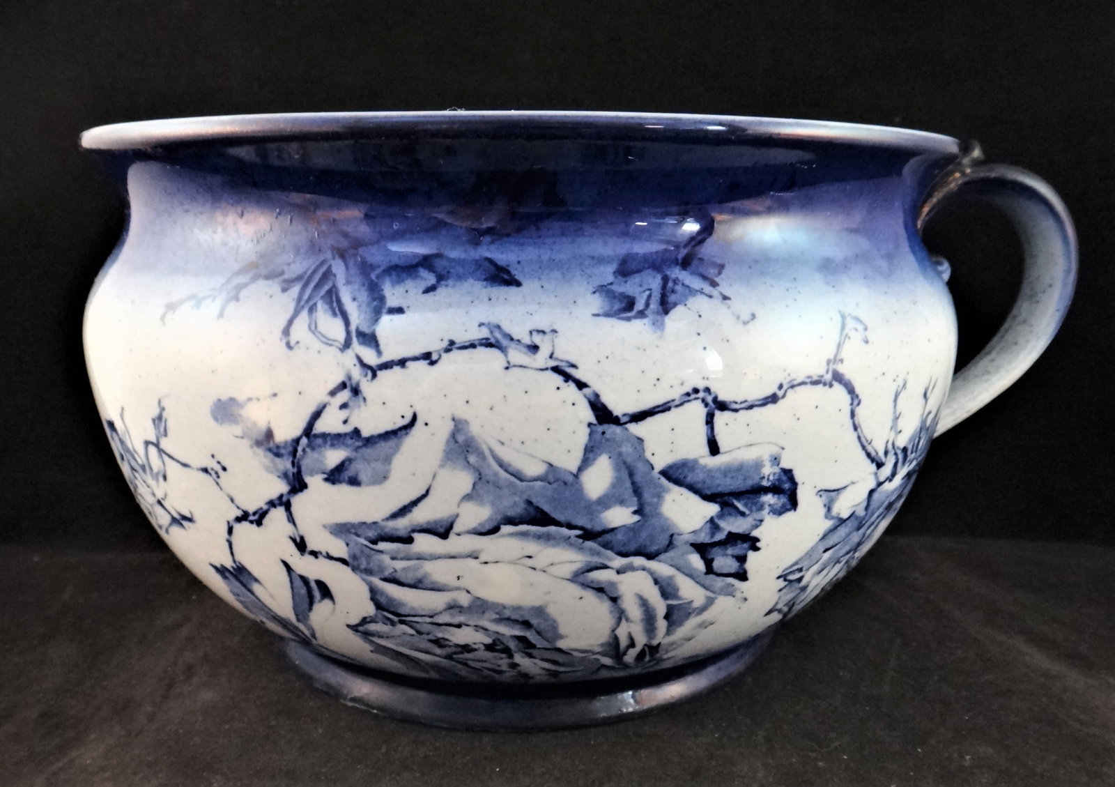 Antique English Ironstone Flo-Blue Footed Bowl. (1 of 10)