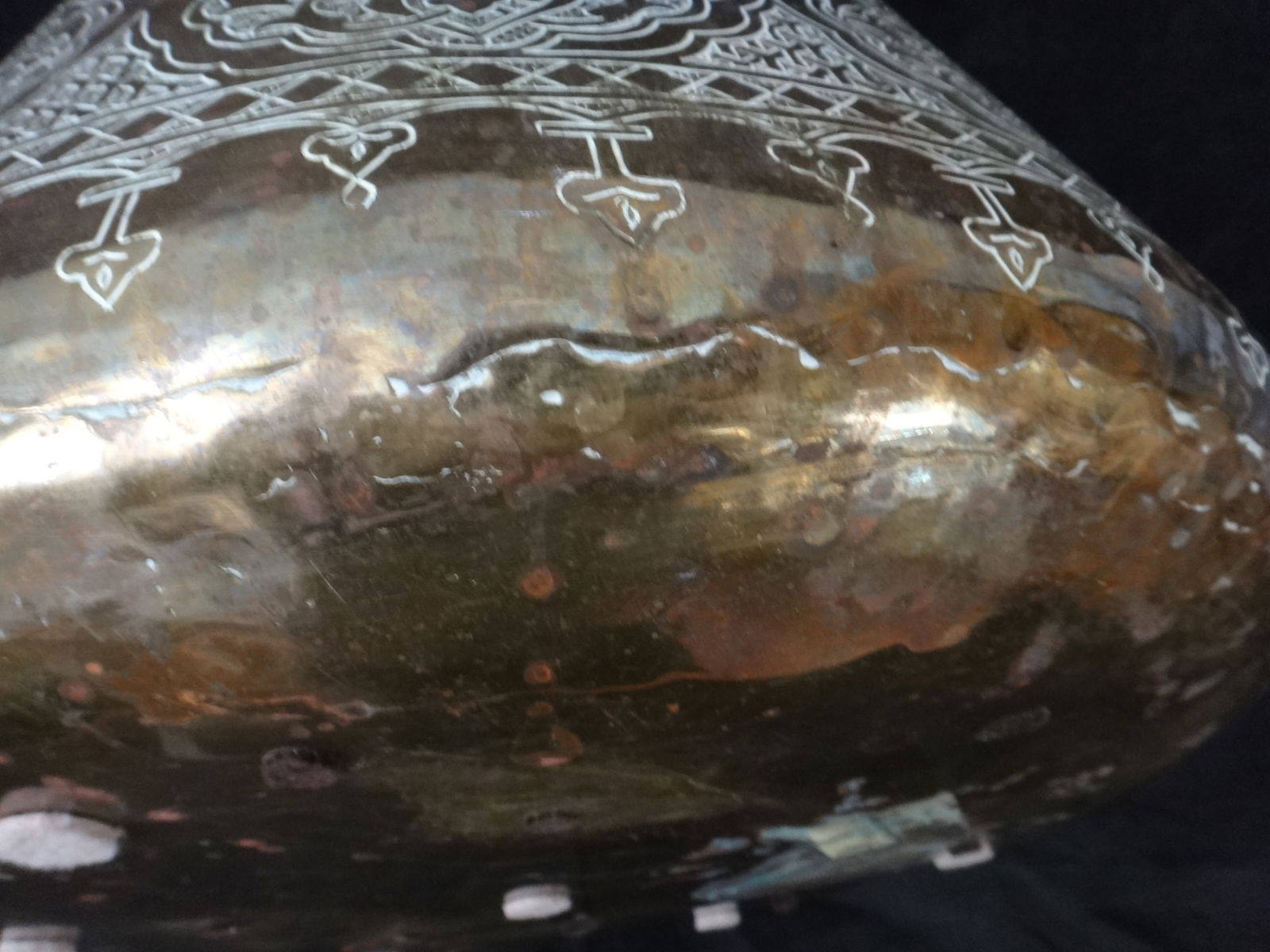 Lg. 19th c. Mid-Eastern Islamic Moorish Solid Brass Container - 11