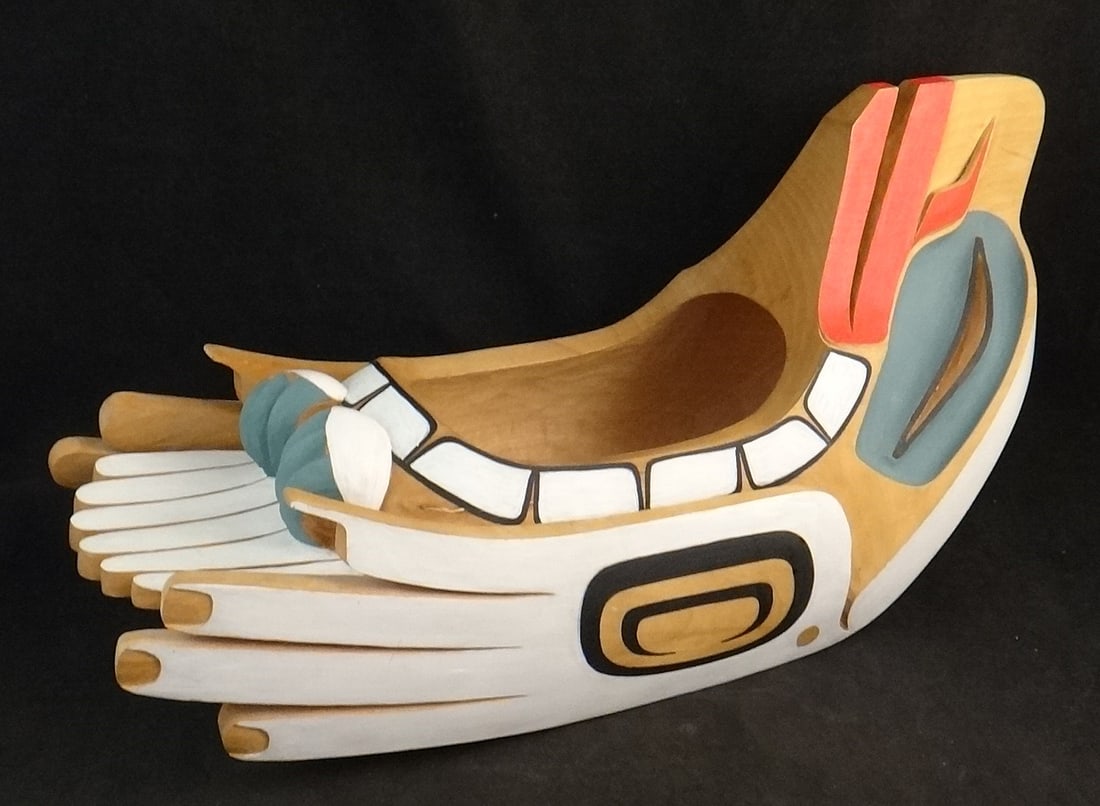 Don Varnell – Ketchikan Artist - Hand Carved Eagle Haida Vessel.: Don Varnell – Ketchikan Artist - Hand Carved Eagle Haida Vessel. Nicely carved & painted stylized Eagle Head. 16” wide x 7” tall x 6 ¾” deep. Internet: Donald Varnell is a