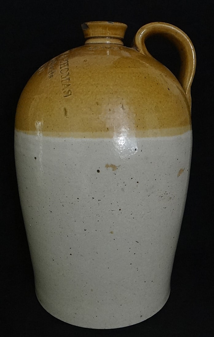 Antique English Harding, Richards & Thomas 5 Gal jug: Antique English Harding, Richards & Thomas Wine & Spirit Merchants, Exeter Stoneware 5 Gal jug with off white glazed bottom section & mustard colored upper sections. 18” tall x 10