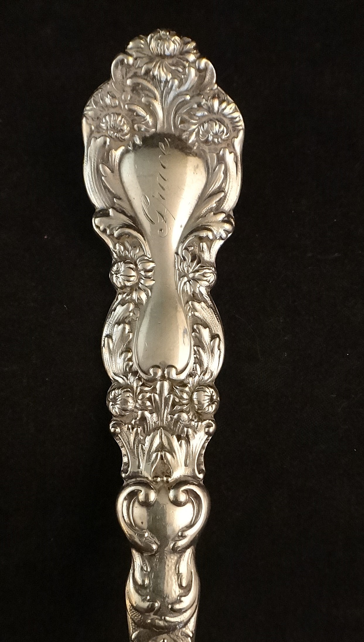 1894 Gorham Serving Fork in the Imperial Chrysanthemum Pattern - 3