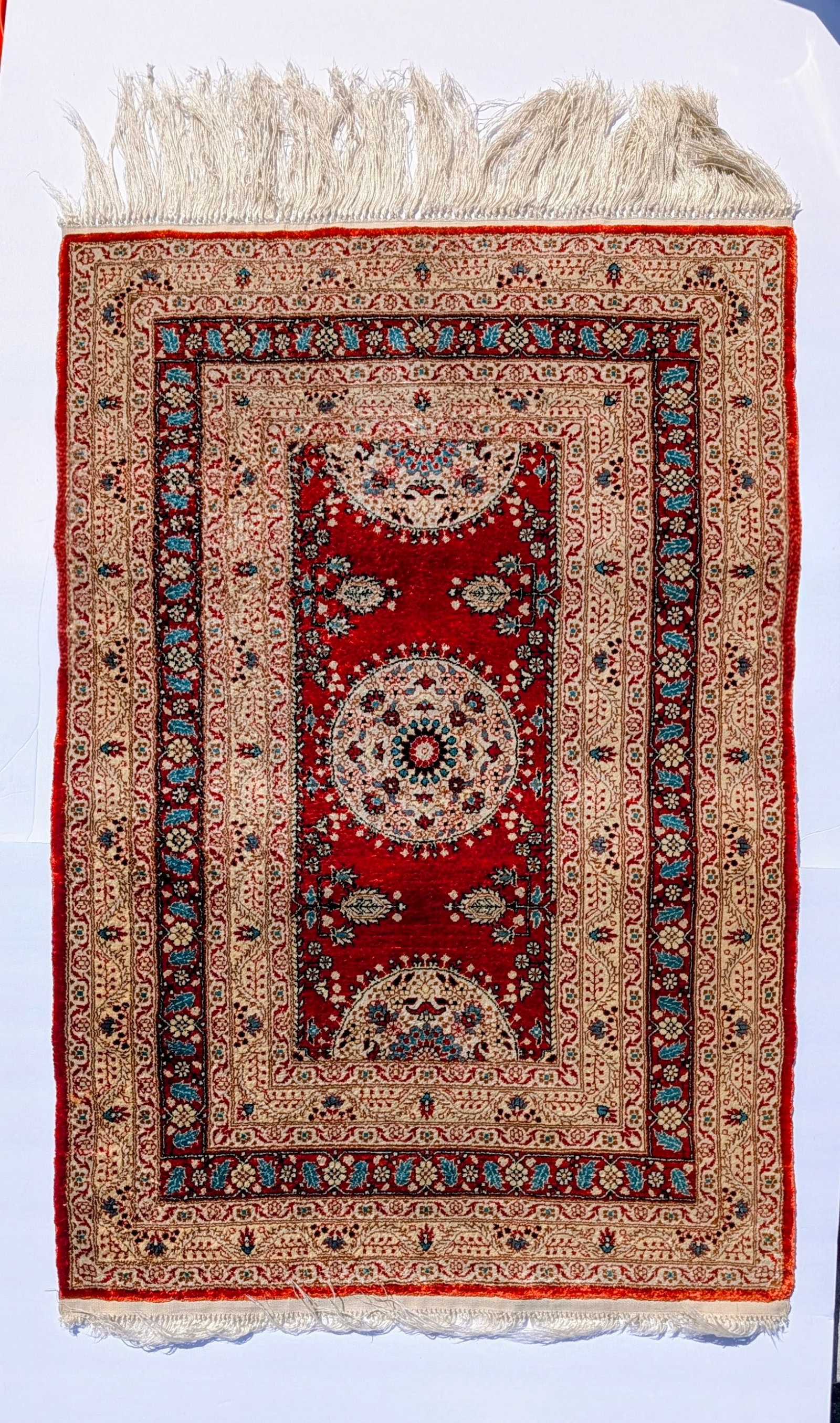 Vintage Exceptional Fine Kashmiri Hand Woven Pure Silk Rug (1 of 3)