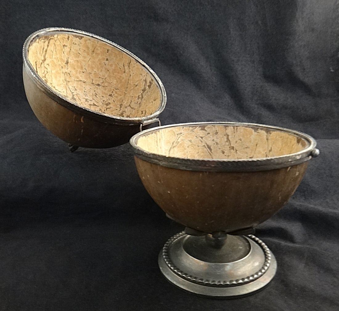 Antique Silver-Mounted Coconut Shell Hinged Box - 6