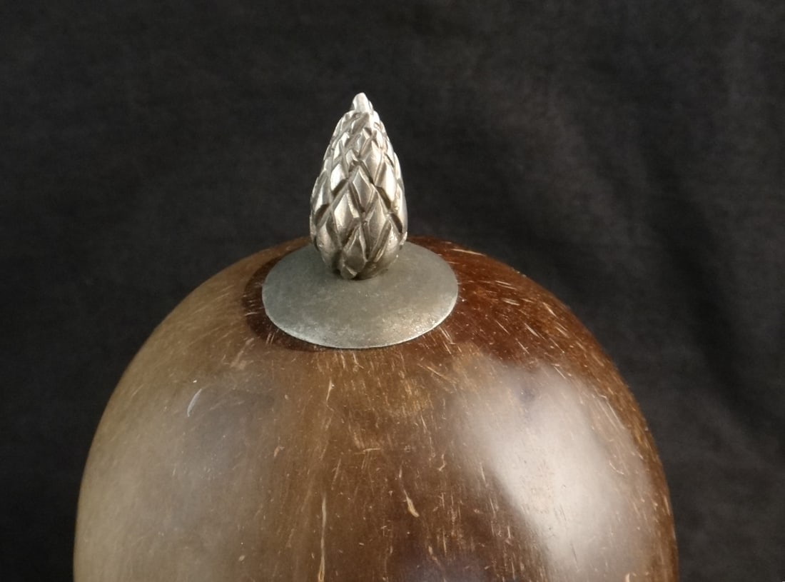 Antique Silver-Mounted Coconut Shell Hinged Box - 3