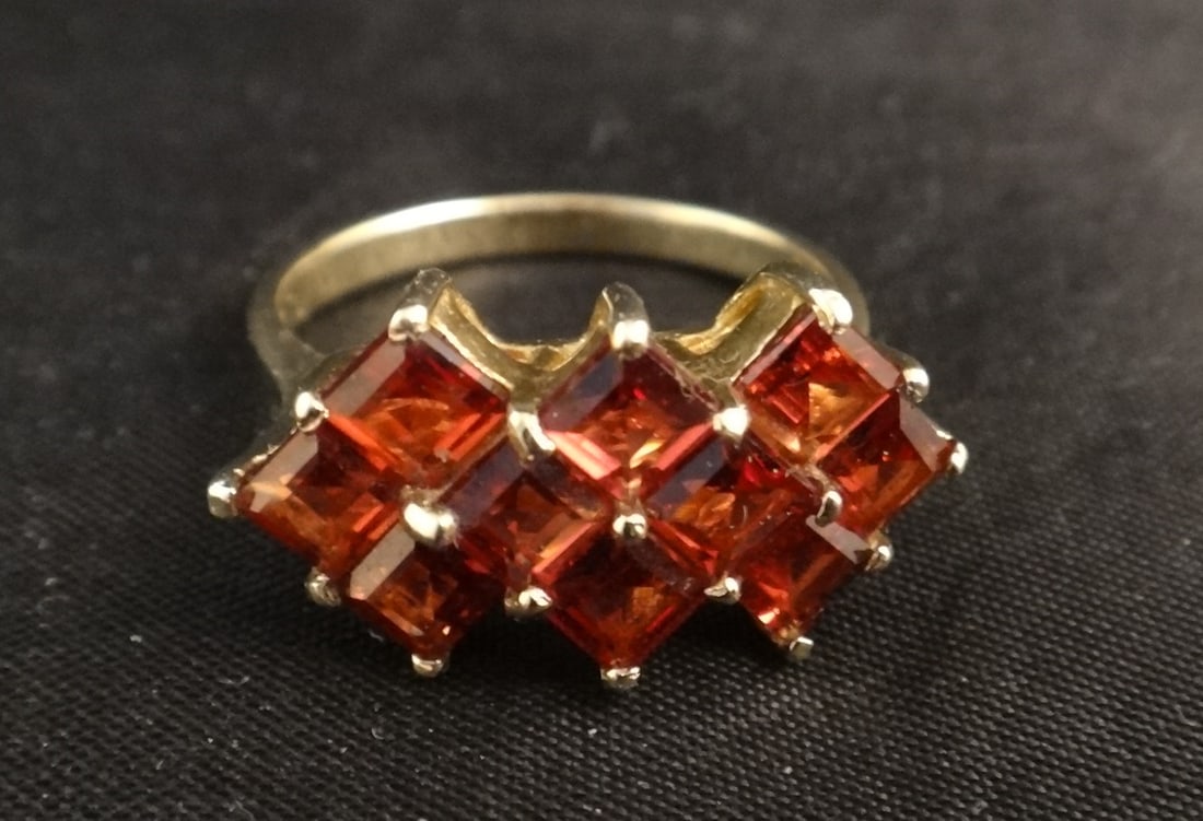 10k Gold Ring with 10 Square Cut Rhodolite Garnets (1 of 5)