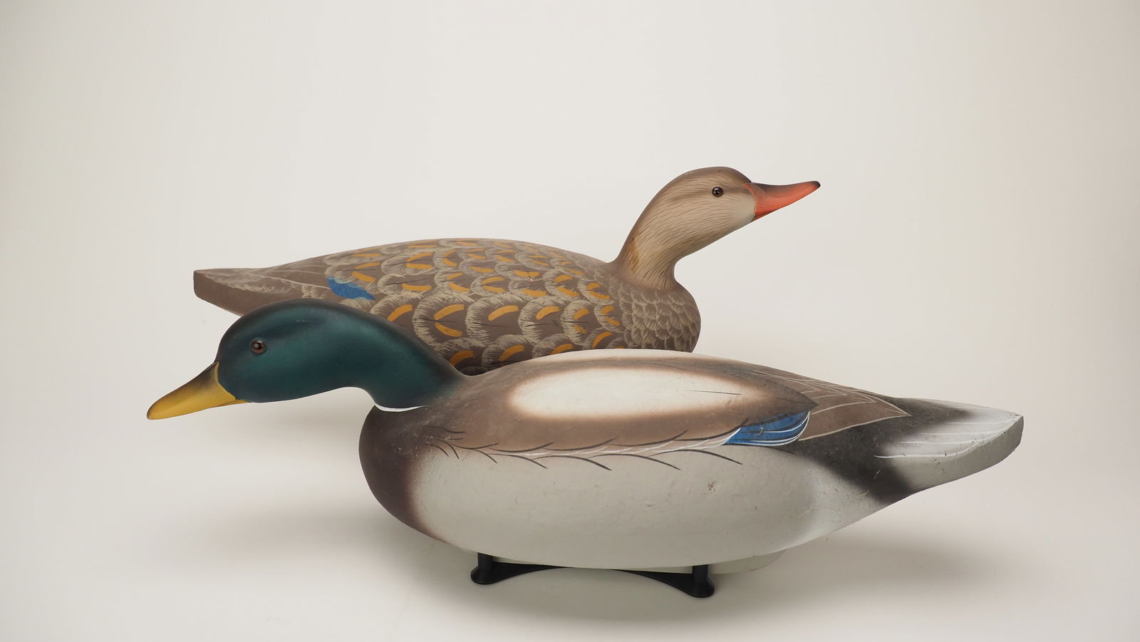 Mallard Pair - Michael & Susan Veasey: Michael & Susan Veasey20.5"Working pair of mallard decoys. Signed on the bottom