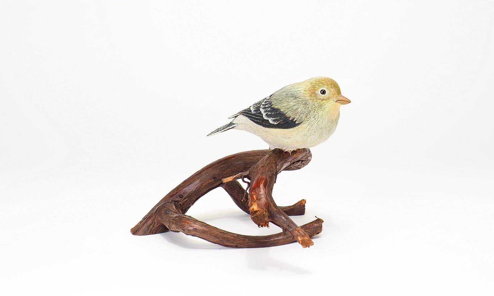Don Edgerton - Goldfinch Carving: Don Edgerton (1932-2019) Indian River, MI 5" long Don had a small but very loyal local following but was little known outside of Northern Michigan. Buyers had to get on his waiting list and possibly w