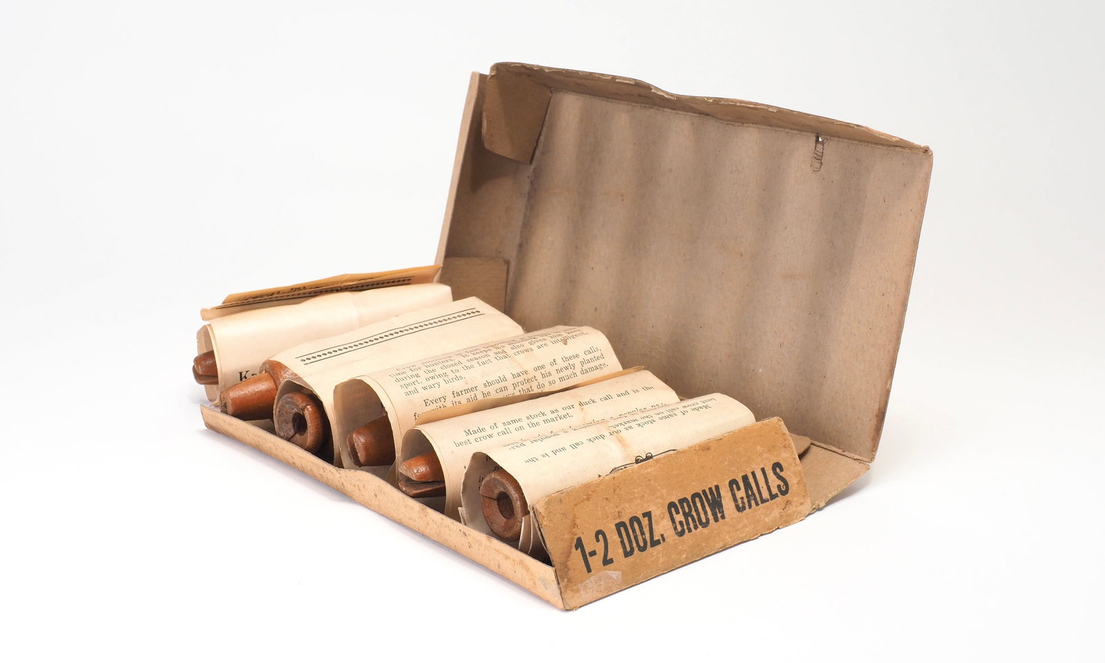 Charles Grubbs - Kankakee Crow Call Set, Half Dozen: Charles Grubbs (1848-1933) Chicago, IL c.1890-1920 4" each call. Box measures 7.5" x 4" This offering represents an incredibly unique opportunity to own a complete 'new old stock' set of calls from