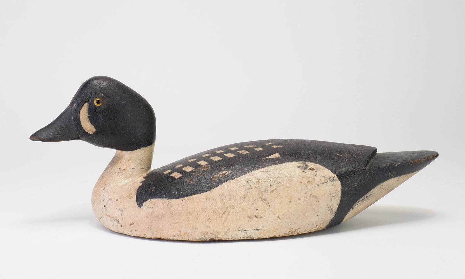 Cliff Avann - Only Known Existing Barrows Goldeneye: Cliff Avann (1888-1965) Toronto, Canada 15.75" long Avann was one of the most prolific decoy carvers along the northern shore of Lake Ontario. A lifelong waterfowler, Avann carved thousands of