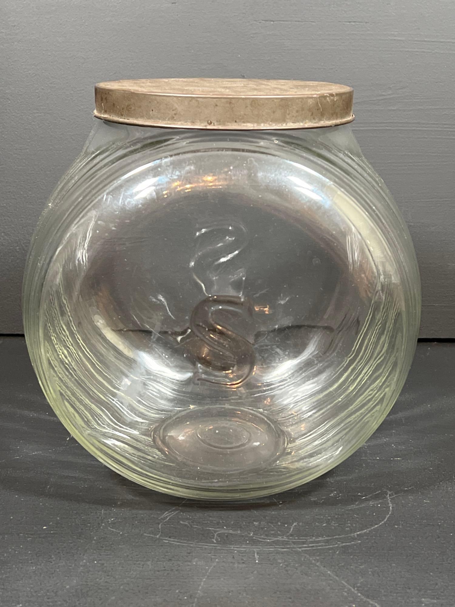 Vintage Sellers’ Counter Jar: Vintage Sellers’ counter top jar, 8.25” high x 8” long x 6.5” No chips or cracks