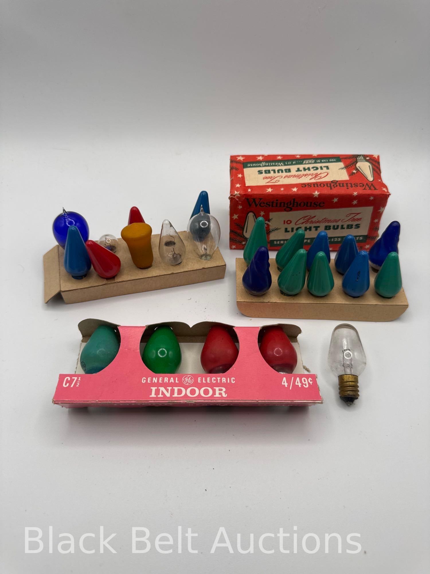 Vintage Christmas Light Bulbs: Lot description: A grouping of Vintage light bulbs to include 10 Christmas Tree light bulbs and 4 - General Electric indoor bulbs. Also an assorted grouping of 10 additional assorted bulbs. The bulbs