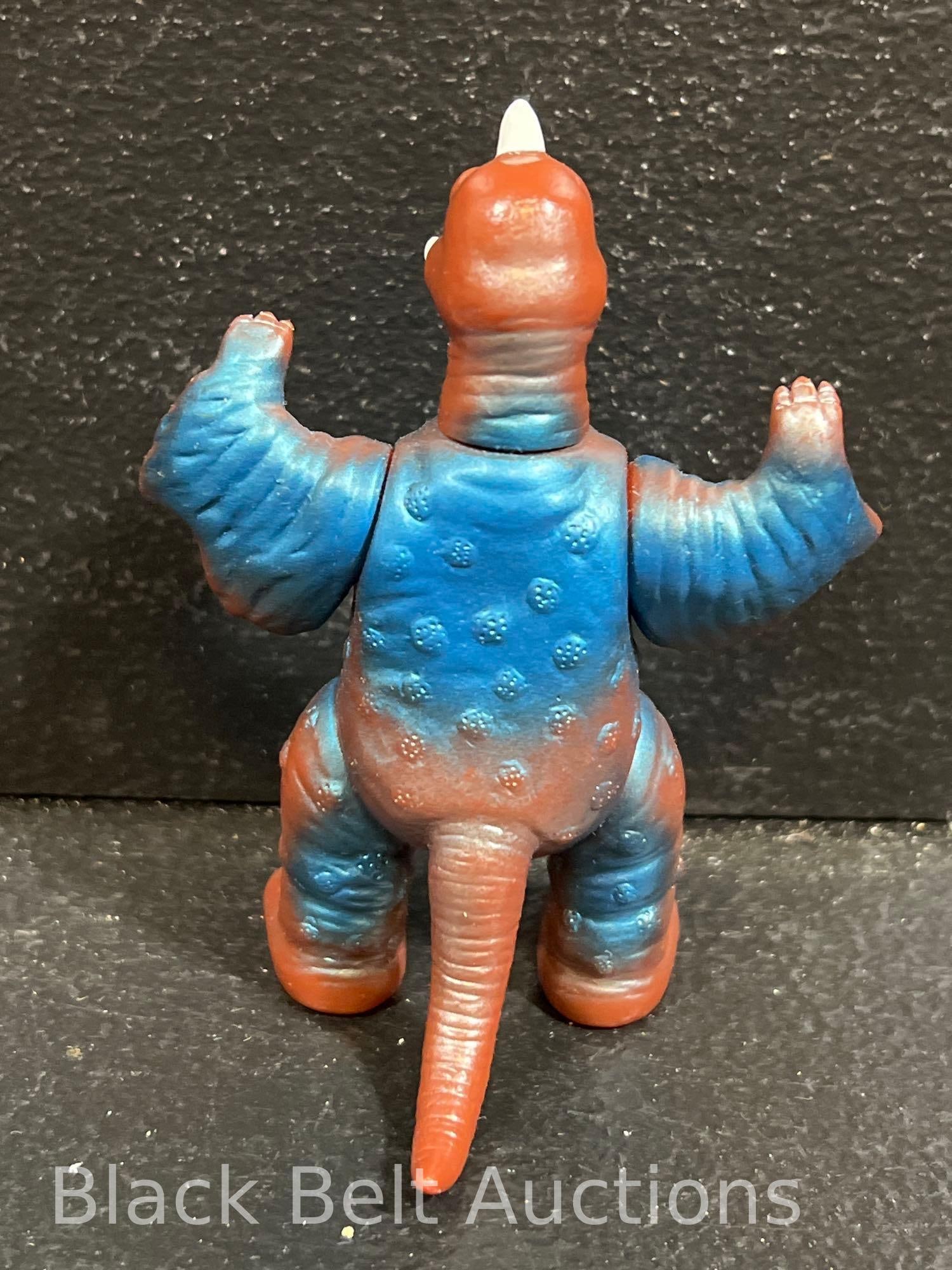 Four Bullmark ULTRA Q Figures - 19