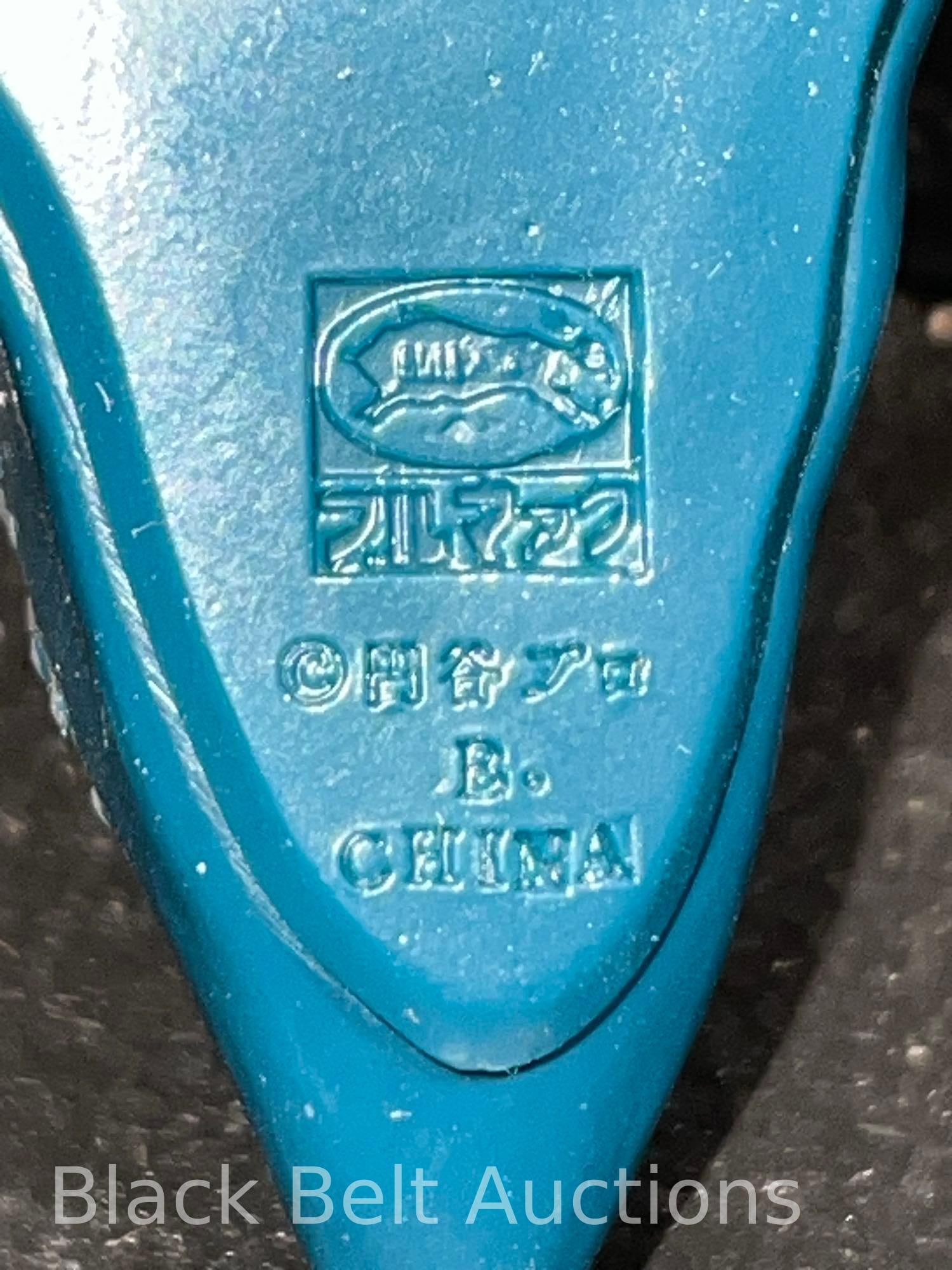 Four Bullmark ULTRA Q Figures - 6