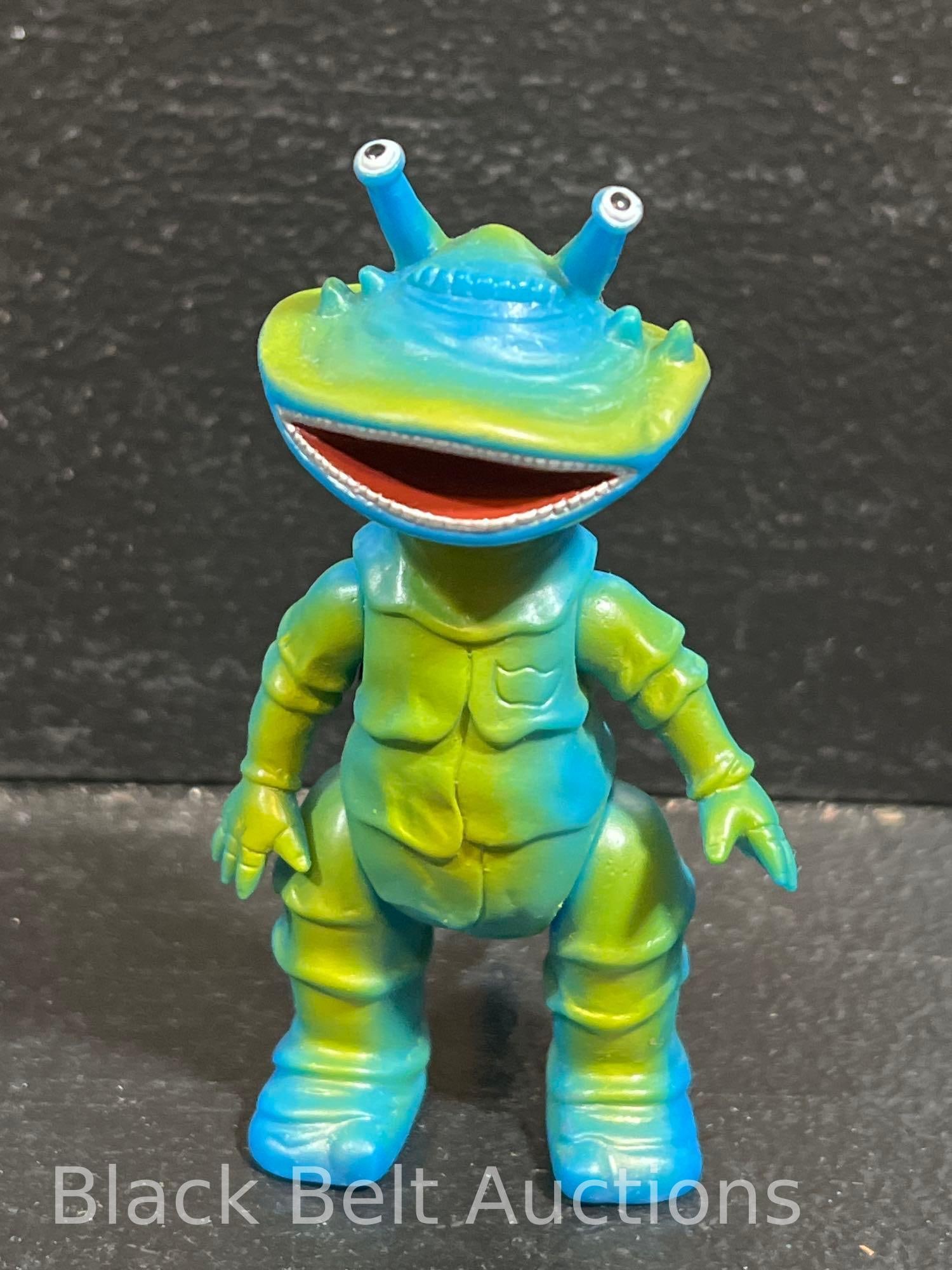 Four Bullmark ULTRA Q Figures - 7