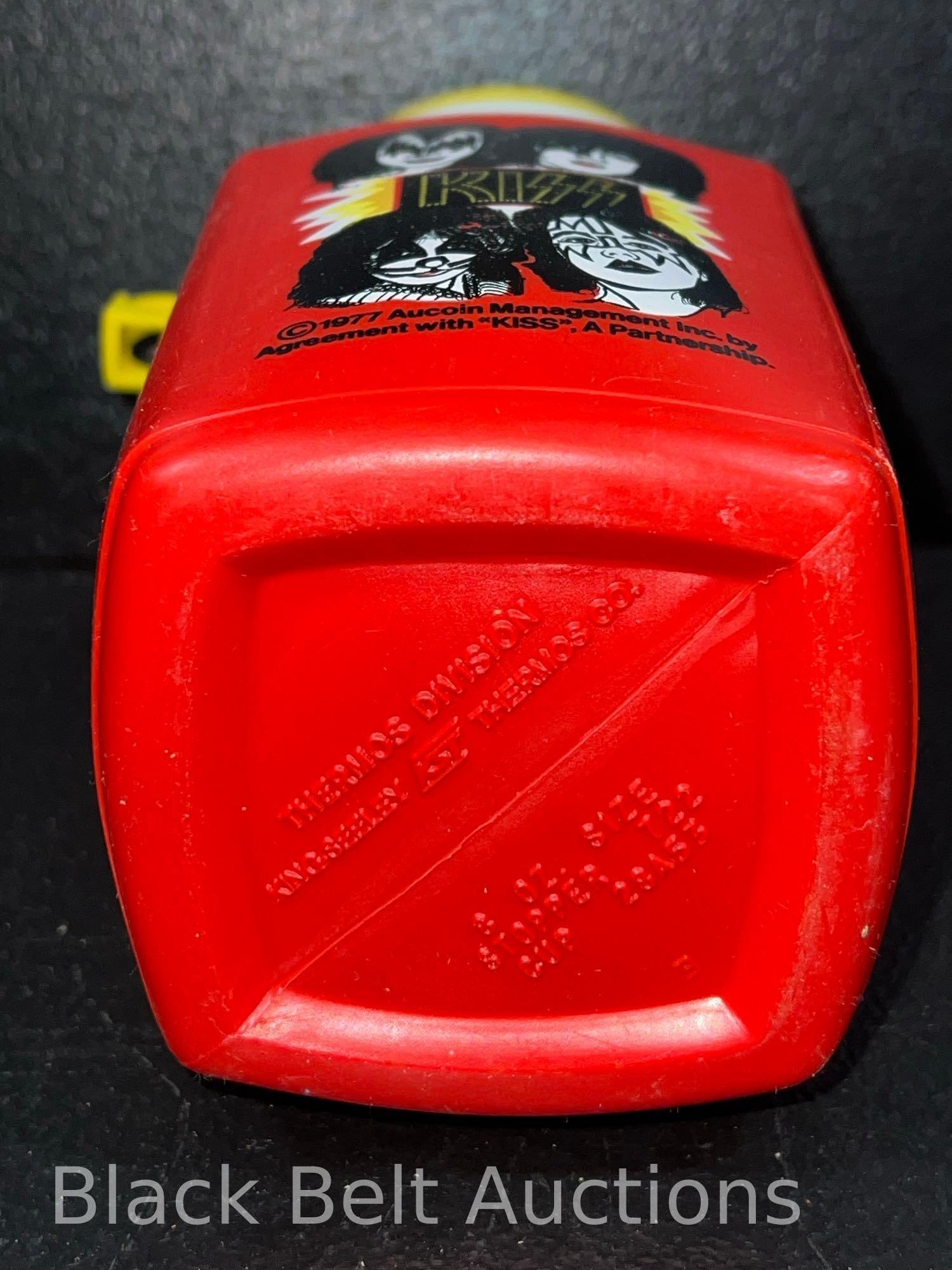 Original 1977 KISS Lunchbox and Bottle - 15