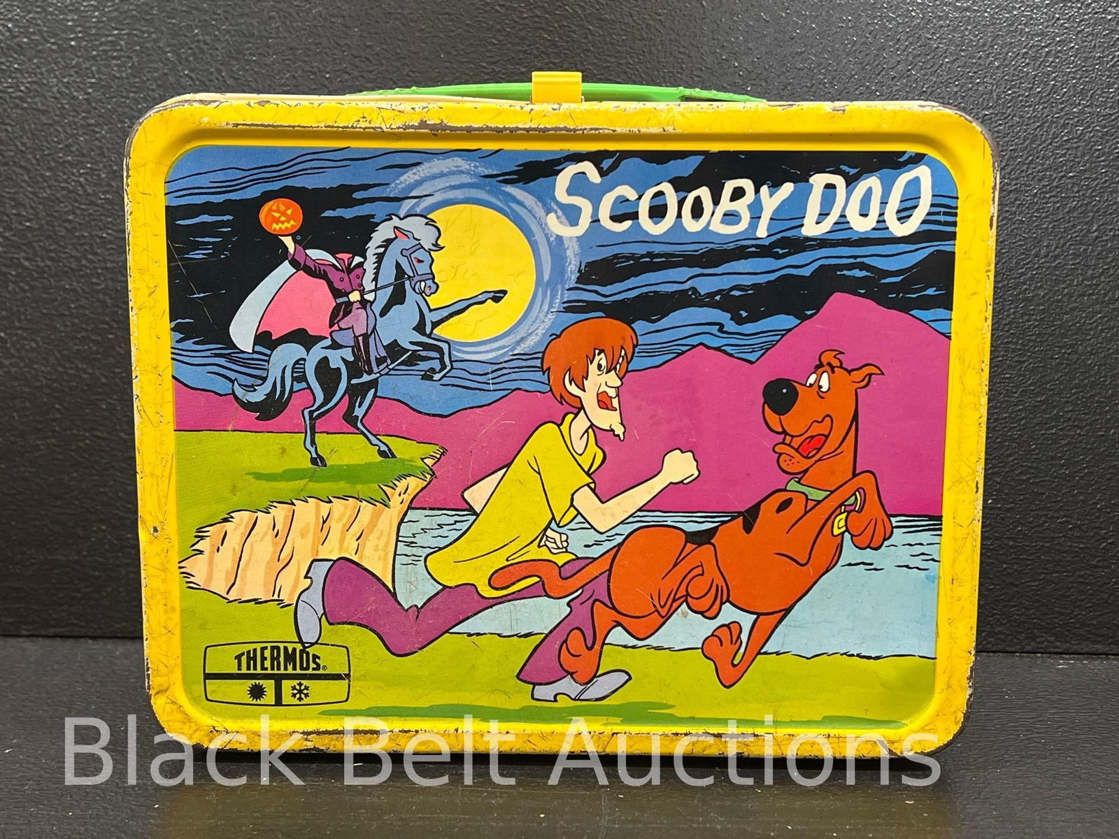 1973 Scooby-Doo Lunchbox and Bottle (1 of 14)