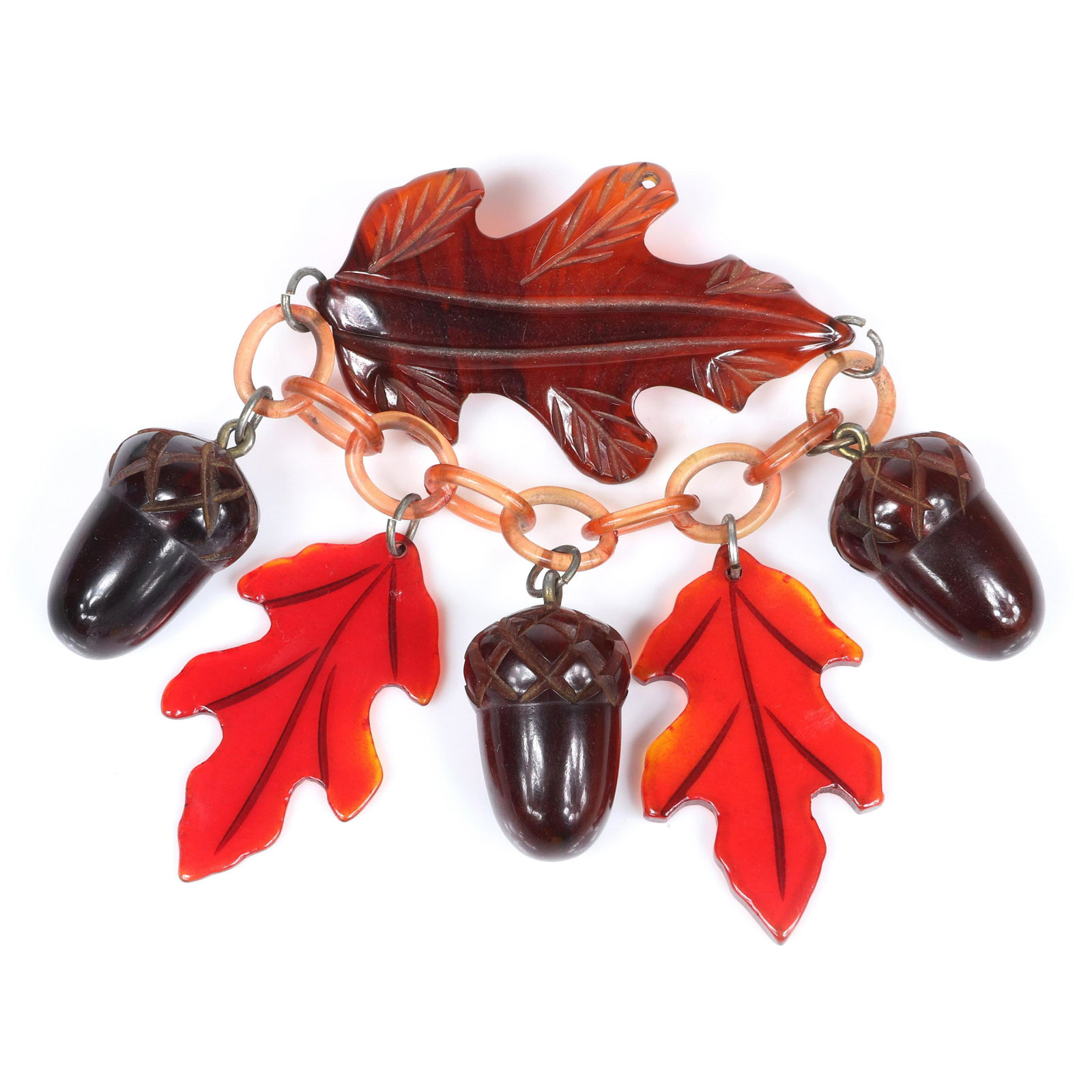 Vintage Bakelite cherry / apple juice acorn dangle (1 of 3)