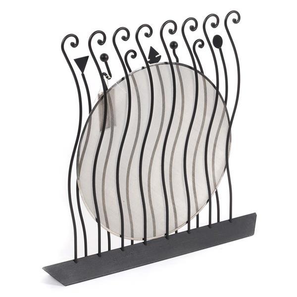 Zanotta 'Giroglifo' wrought iron fire screen designed: Zanotta 'Giroglifo' wrought iron fire screen designed by Riccardo Dalisi 1993. Signed original.28 1/2"H x 30 1/4"W.