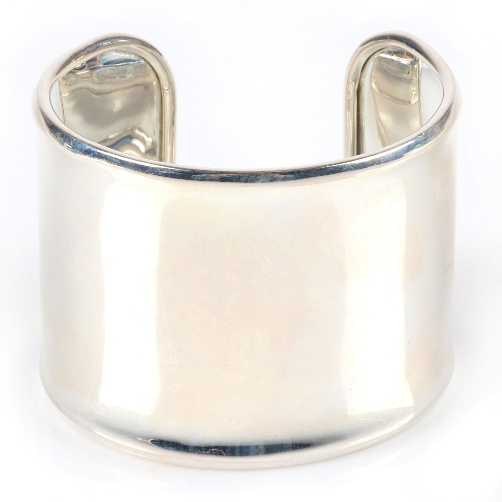 Robert Lee Morris RLM designer "Classic Collection" 2"W: Robert Lee Morris RLM designer "Classic Collection" 2"W sterling silver cuff bracelet, new old stock with original tags, marked RLM Sterling. Robert Lee Morris (born 1947) is an American jewelry desig