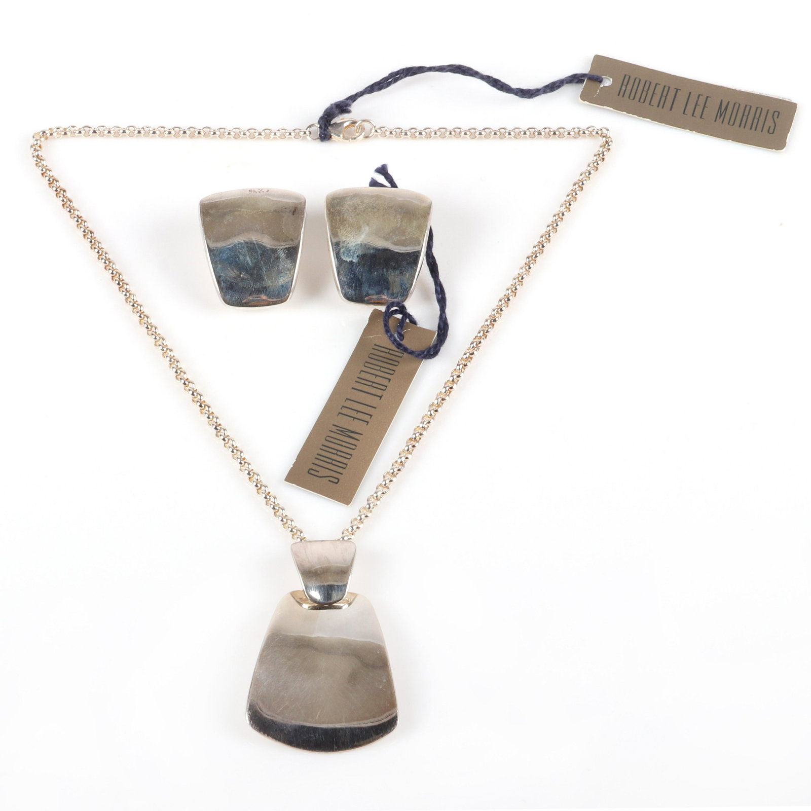 Robert Lee Morris RLM 2pc sterling silver modernist: Robert Lee Morris RLM 2pc sterling silver modernist designer group: cable chain necklace with articulated door knocker pendant and "Tab" earrings with 14K gold hooks, marked Robert Lee Morris 925, new