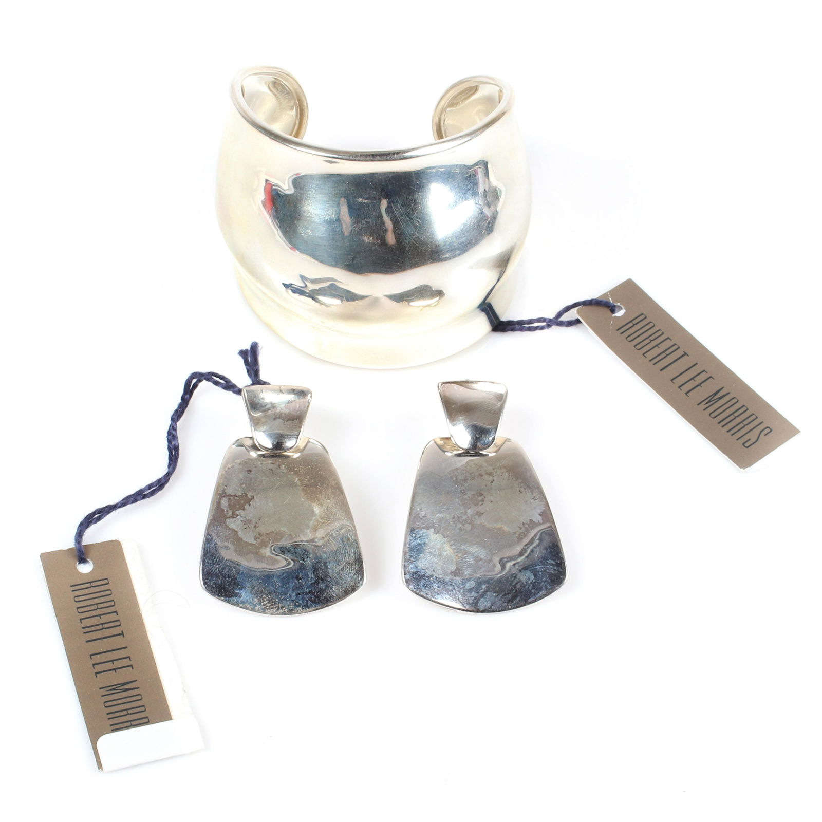 Robert Lee Morris RLM designer 2 1/8"W "Silver Wave: Robert Lee Morris RLM designer 2 1/8"W "Silver Wave Cuff bracelet & drop wedge earrings 2"H "Large Door Knocker" earrings with 14K gold posts, new old stock with original tags, marked RLM and Robert L