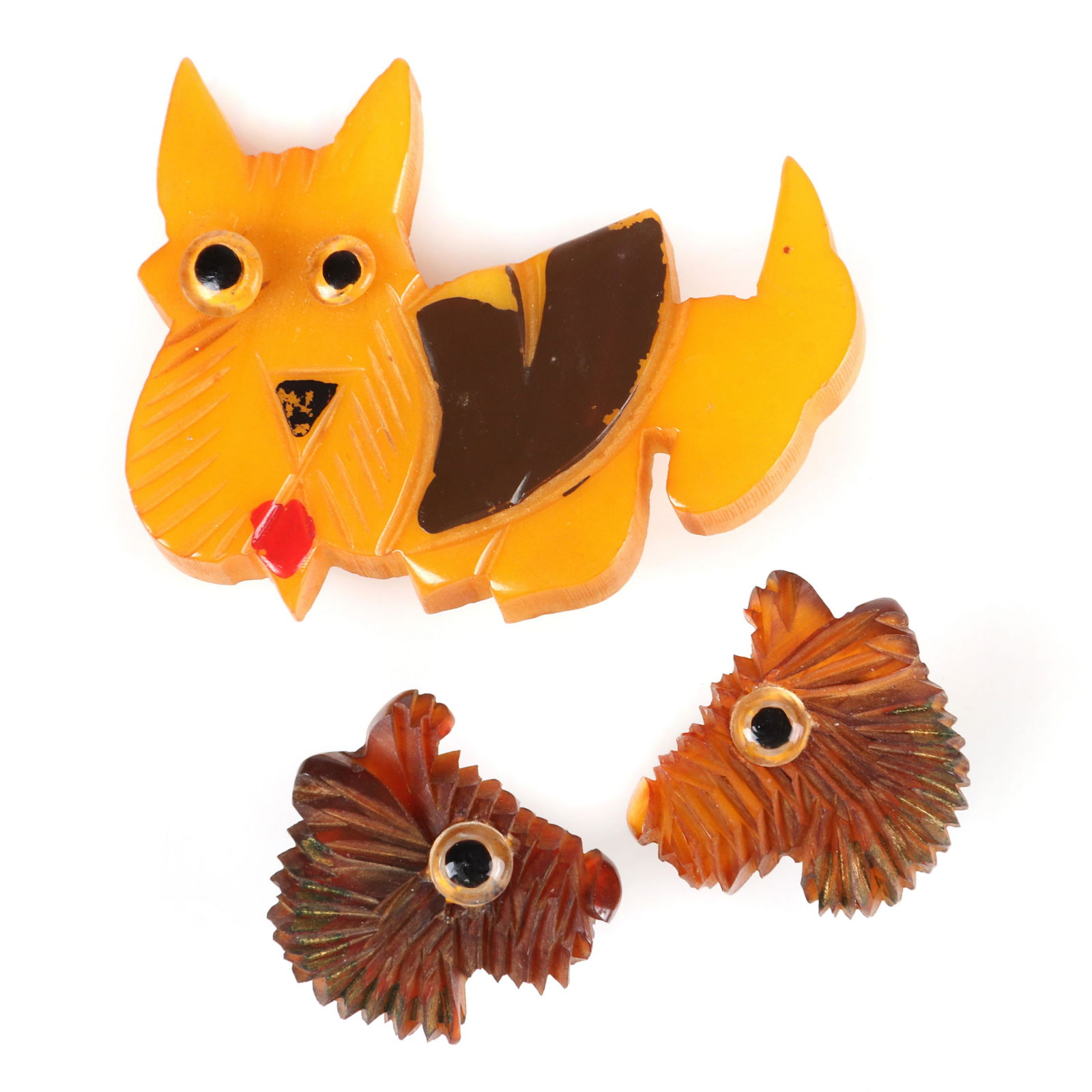 Bakelite butterscotch Scottie dog pin & carved pup (1 of 4)