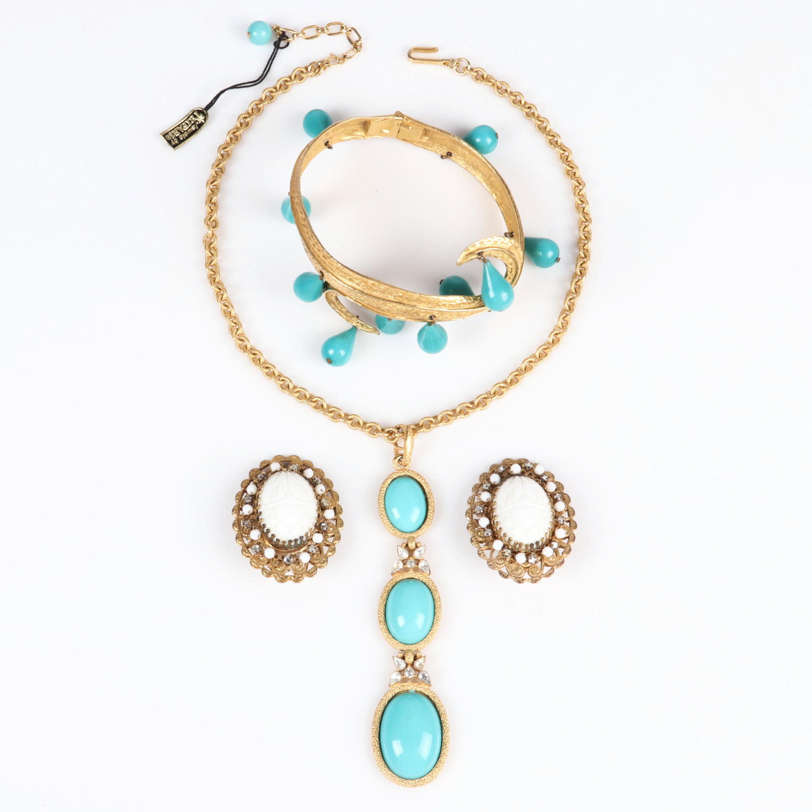 Vintage 3pc Egyptian Revival group: Trifari gold tone 3 (1 of 5)