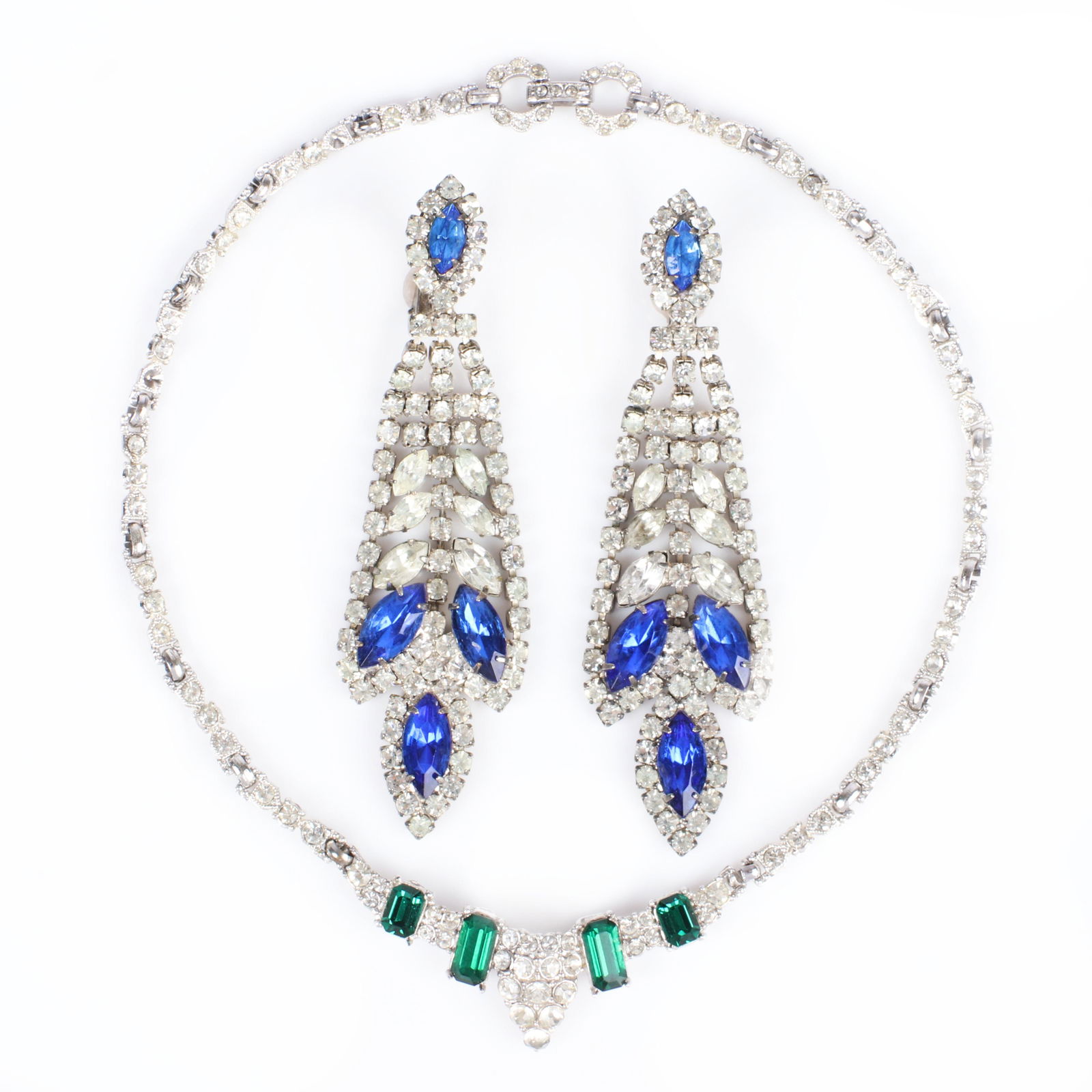 Vintage elegant diamante evening jewels: chandelier (1 of 3)