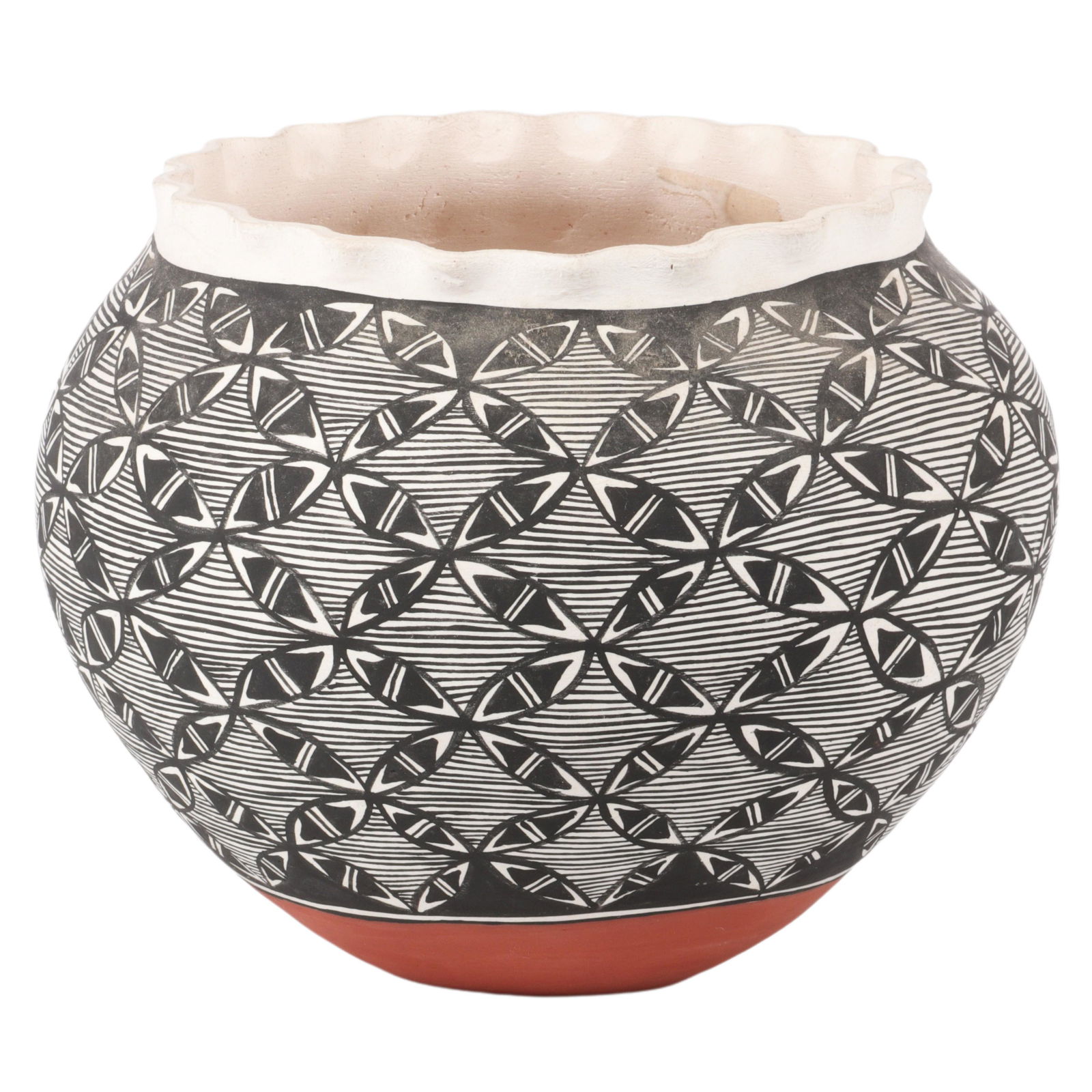 Native American Acoma pot signed P. Juanico, Acoma Sky: Native American Acoma pot signed P. Juanico, Acoma Sky City NM on bottom 7" x 8 1/4" Diam.