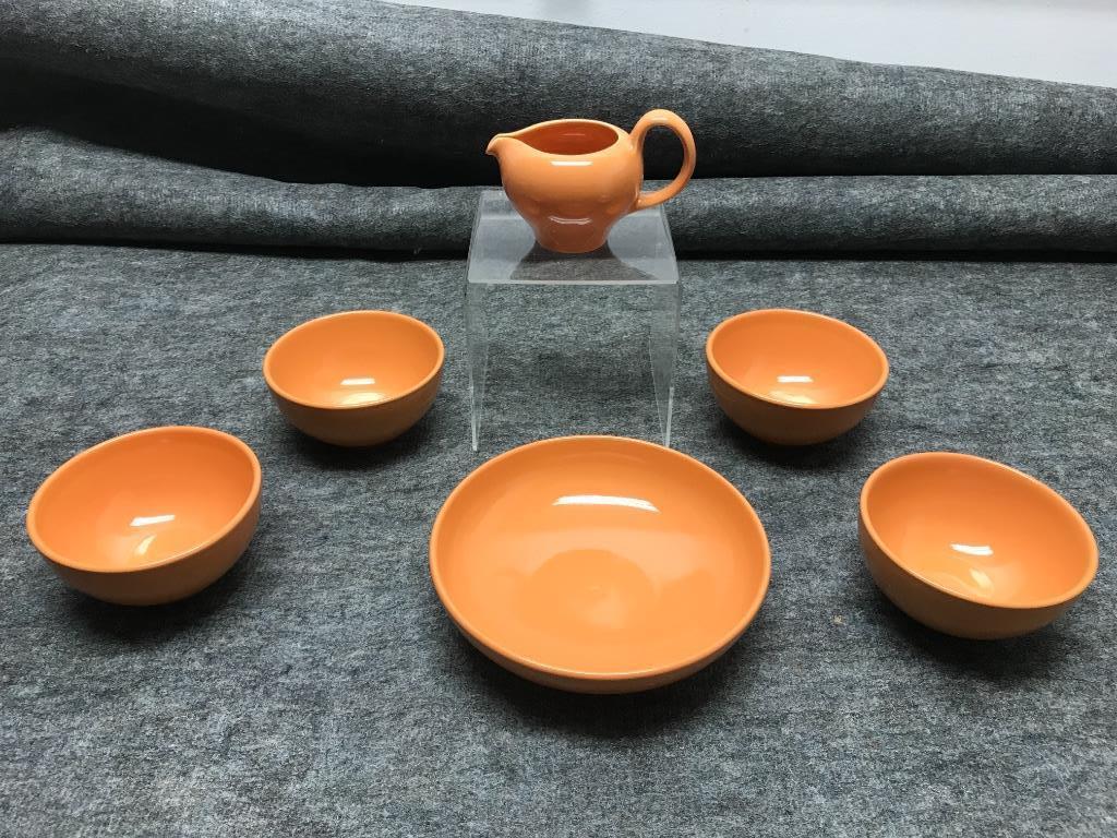 Russel Wright Iroquois Cantaloupe: 8"diam (vegetable (1 of 2)