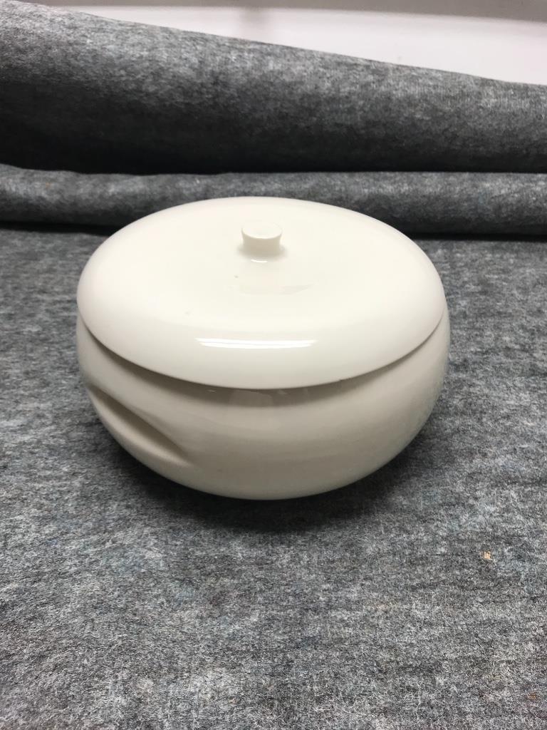 Russel Wright Iroquois White Large Covered Tureen: 10: Russel Wright Iroquois White Large Covered Tureen: ill fitting knob handled lid. 10 1/2”W x 4 3/4”H