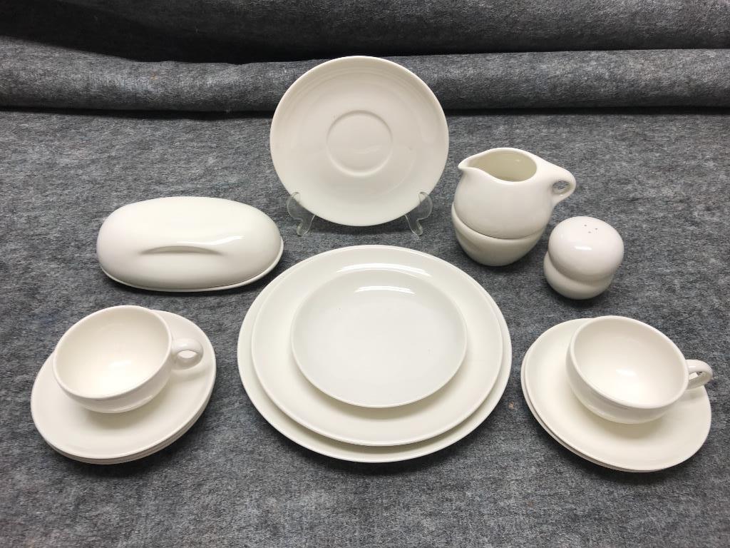 Russel Wright Iroquois White 17 Pieces: 10"diam (dinner: Russel Wright Iroquois White 17 Pieces: 10” Dinner Plate; 9” Luncheon Plate; 7 1/2” Gravy Bowl Under liner; 6” b&b; Two Teacups; Five Saucers; Stacking Creamer and Sugar; Stack