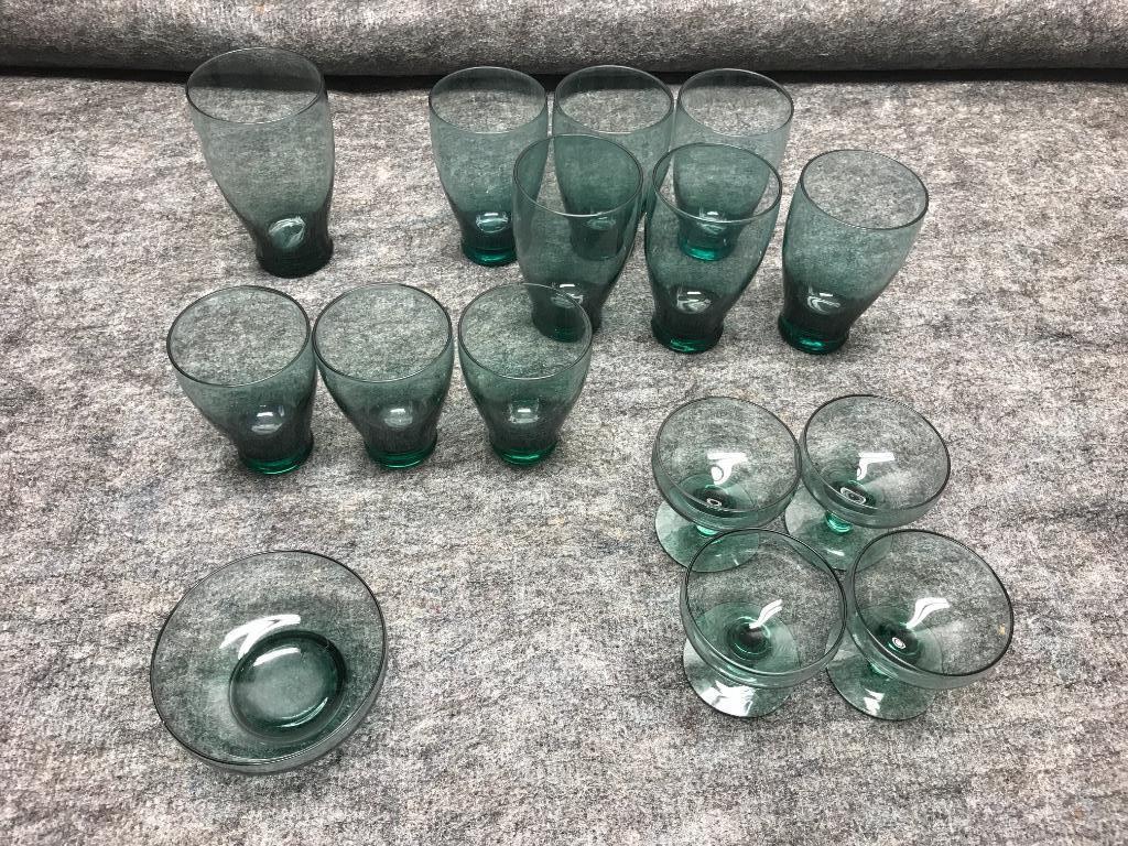 Russel Wright American Modern Set of 15 Pieces of Old: Russel Wright American Modern Set of 15 Pieces of Old Morgantown Seafoam: One 5” Iced Tea Tumbler; Six 4 1/2” Water Tumblers; Three 3 3/4” Juice Tumblers-one chipped; Four 2 3/4&rdqu