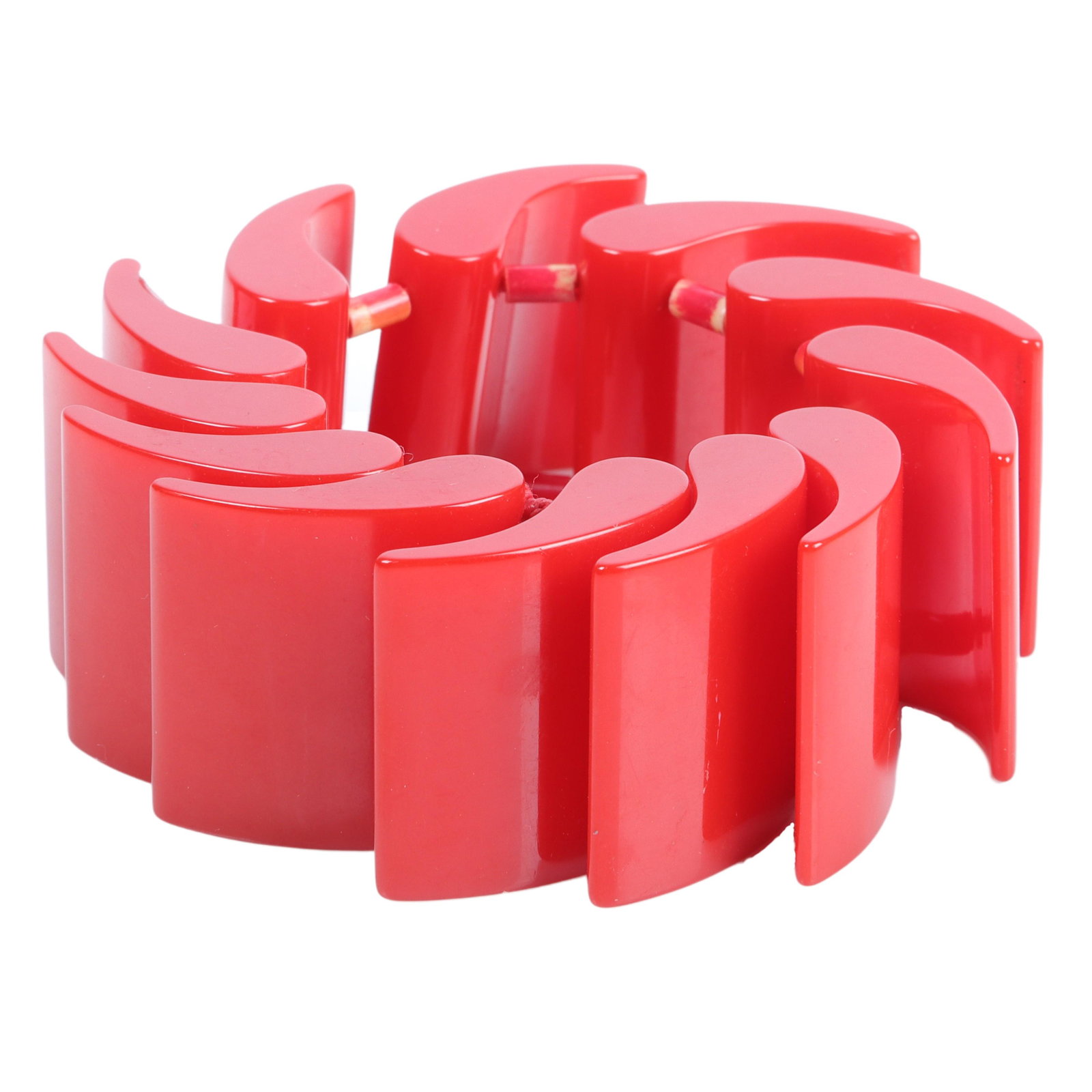 Bakelite Deco streamlined sheeted red curved wedge (1 of 3)