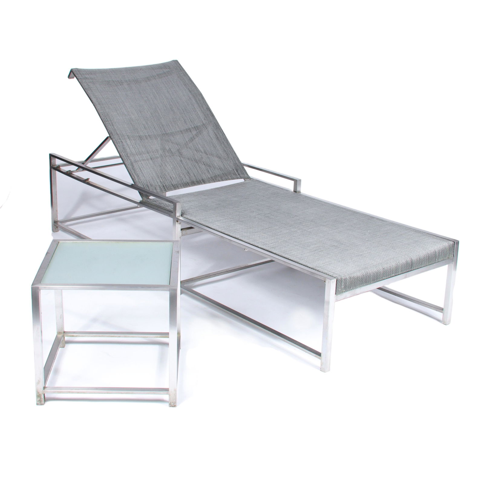 Richard Frinier for Brown Jordan NXT grey mesh Chaise Lounge and frosted glass top occasional side (1 of 11)