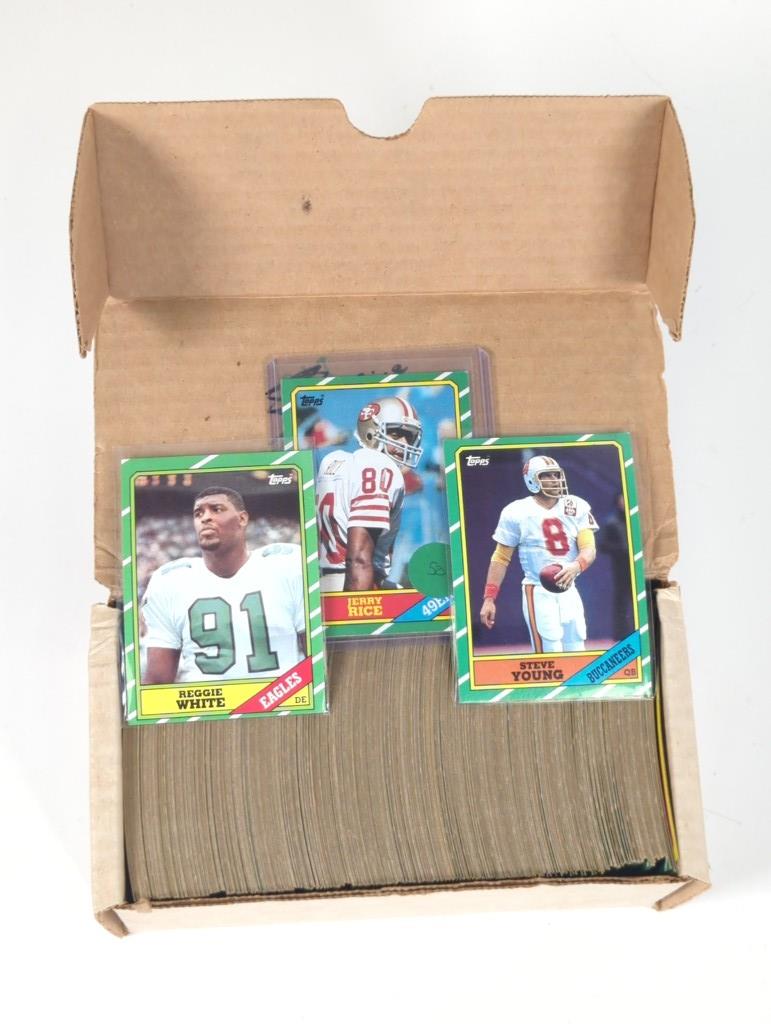 1986 Topps Football Set w/ Jerry Rice Rookie Card (1 of 7)