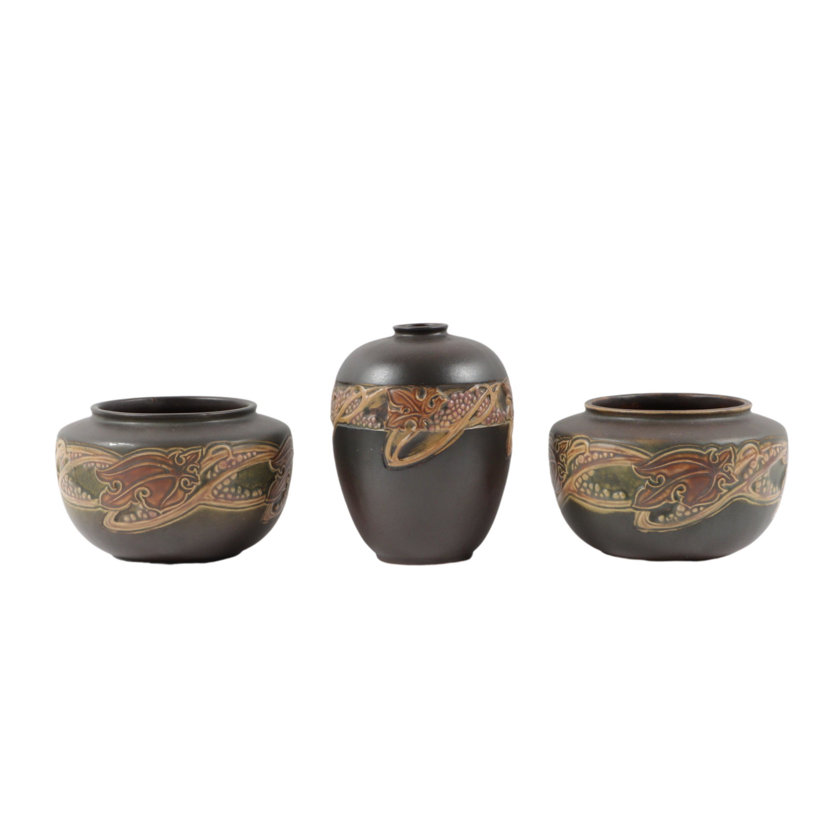 Roseville Rosecraft Grapevine art pottery 3pc. group: 4 1/4"H x 6"Diam. (bowls) (1 of 7)