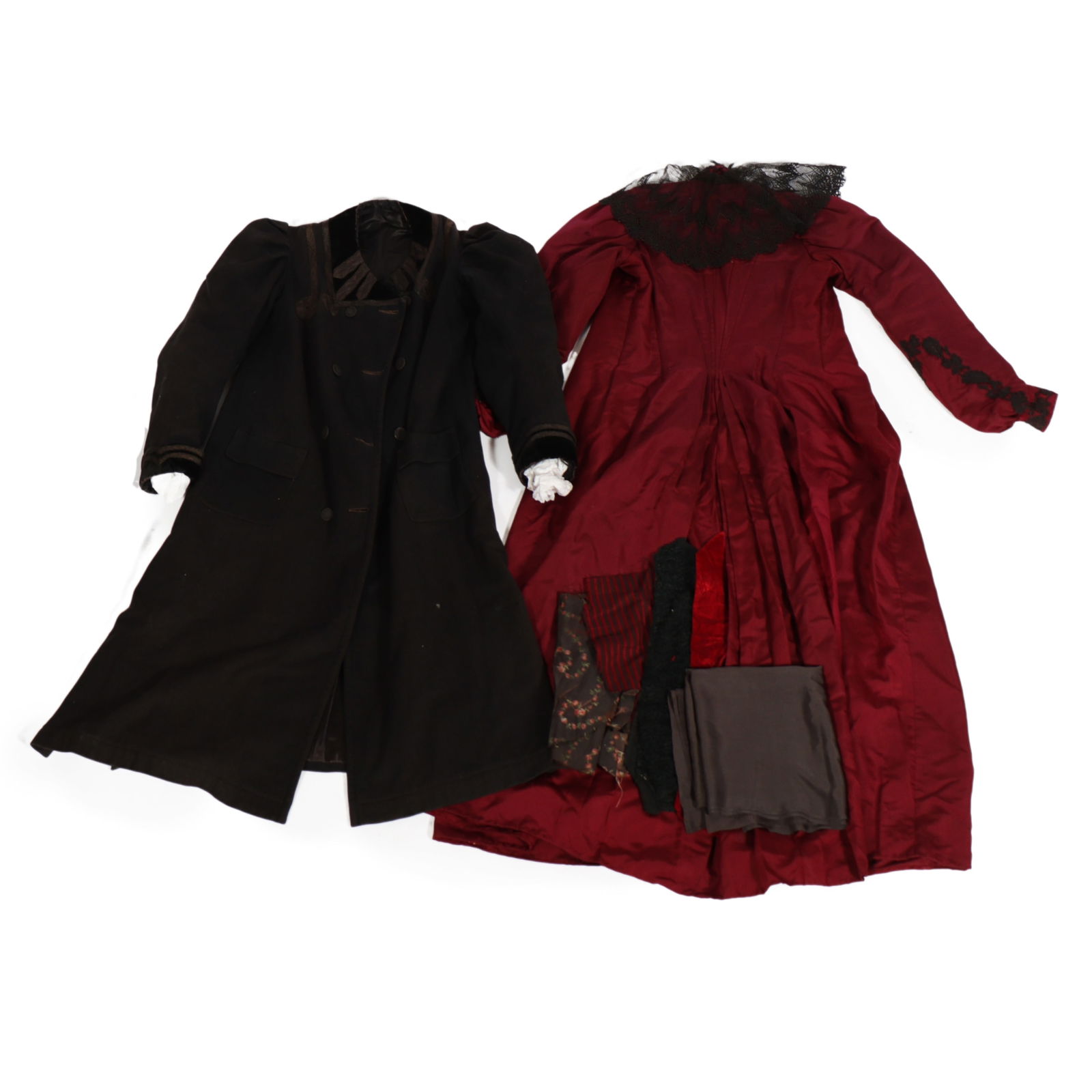 Collection of Victorian women's clothing. (1 of 9)