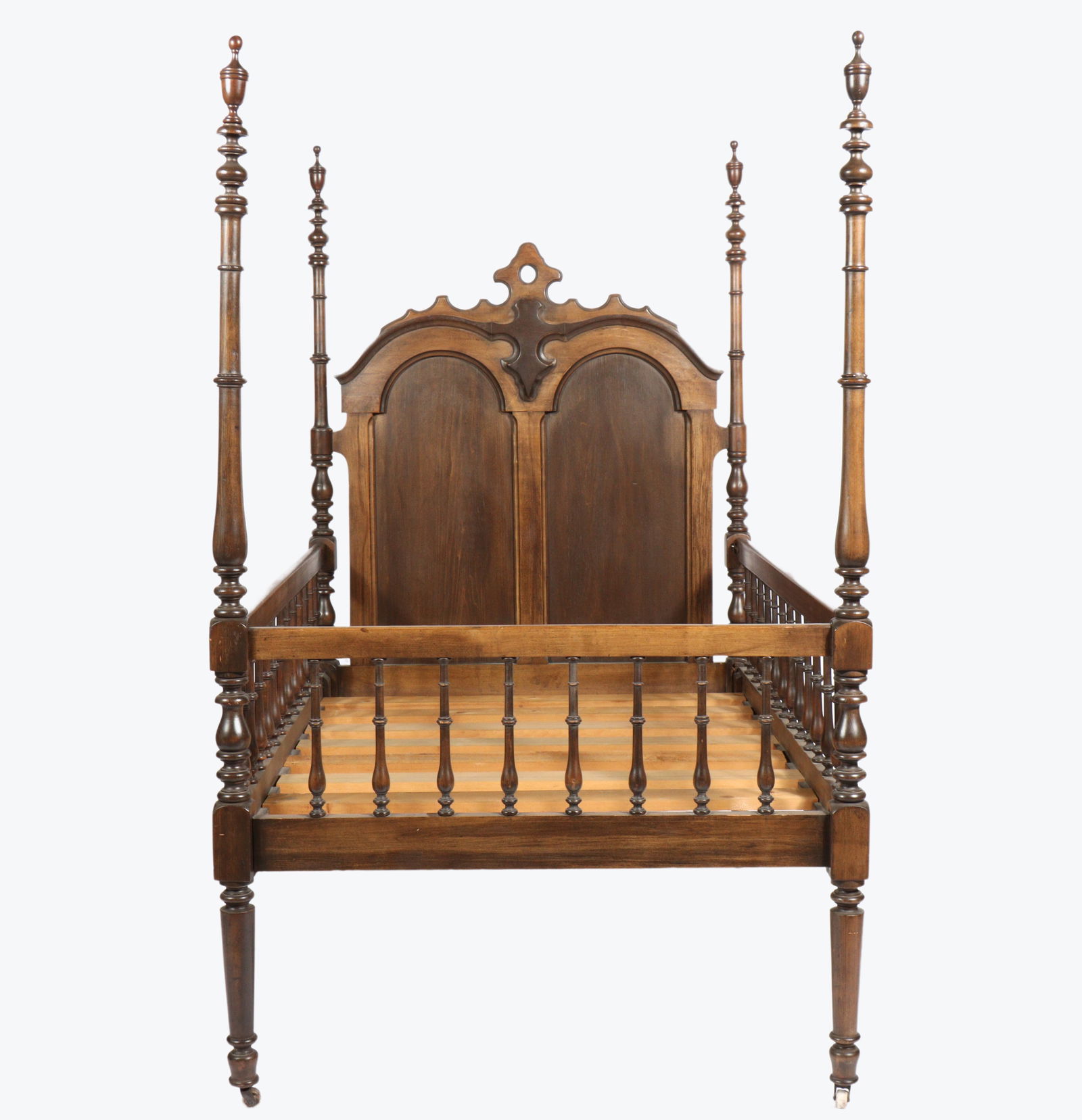 Victorian four poster child's mahogany crib bed: Victorian four poster child's mahogany crib bed missing one connector piece on left rail where it should attach to the headboard This lot requires third party shipping or local pickup. 67"H x 40 5/8"W