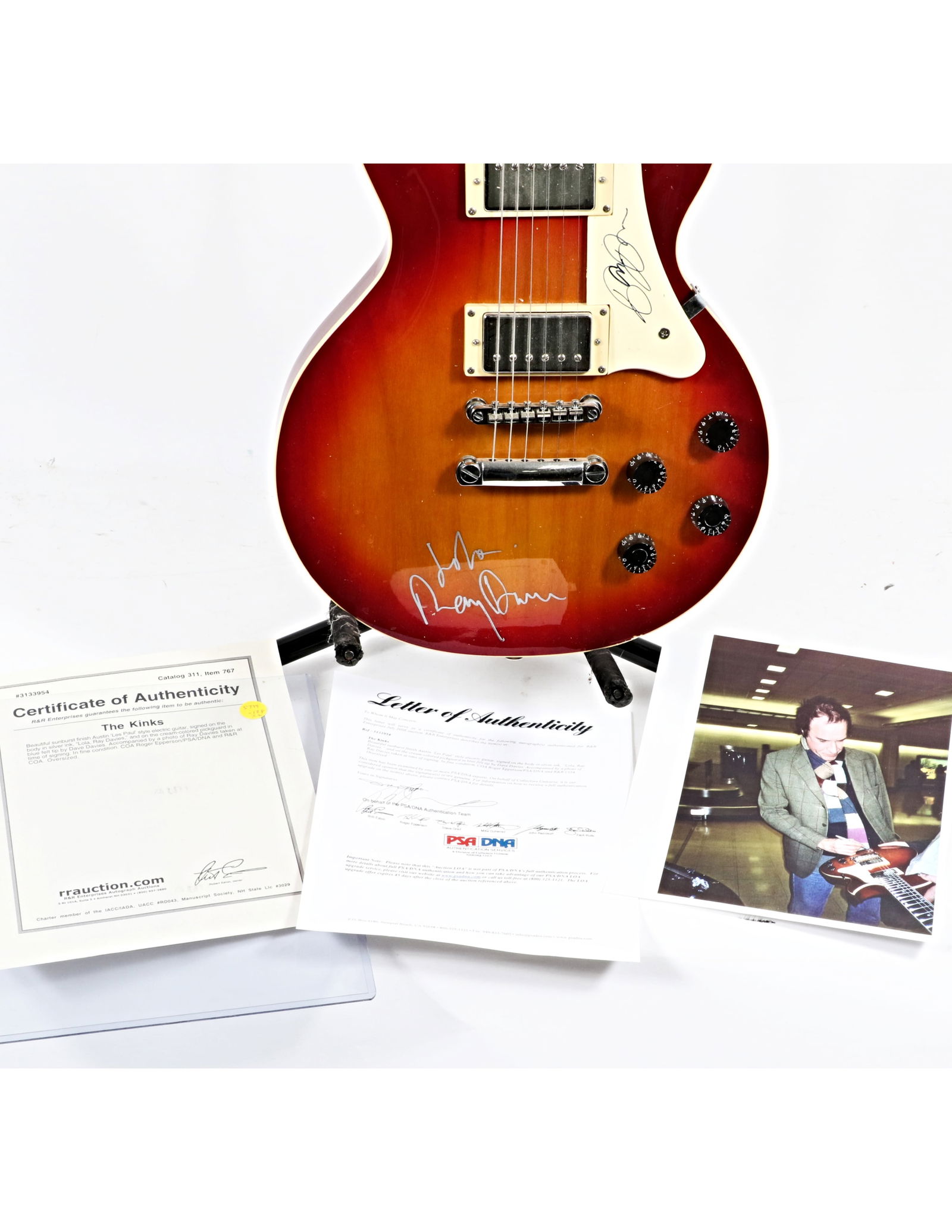 The Kinks Autographed Les Paul Style Guitar PSA/DNA (1 of 13)