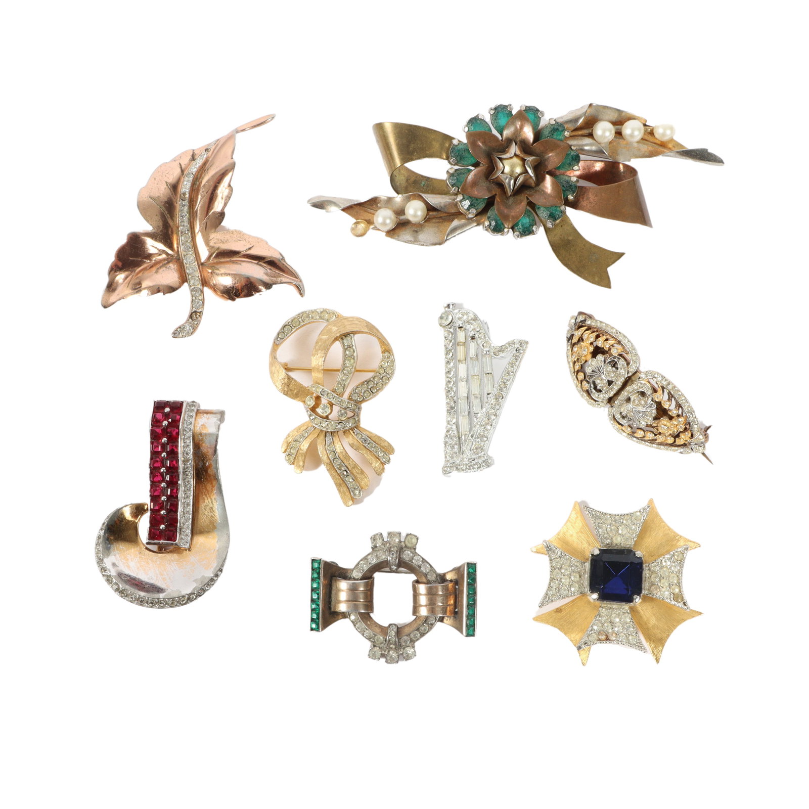 Vintage Retro / Deco brooch and fur clip group, featuring Mazer sterling vermeil green rhinestone: Vintage Retro / Deco brooch and fur clip group, featuring Mazer sterling vermeil green rhinestone art deco brooch, Italy Duette clip mate pin set, Charel, and more. Some loosing gold wash, some missin