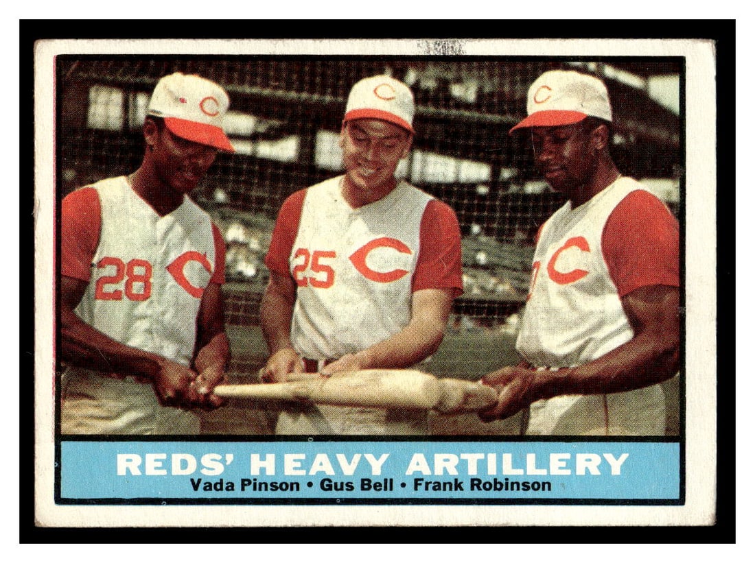 1961 Topps Baseball Stars & Hall of Famers Lot of 22 Cards: 1961 Topps Baseball Stars & Hall of Famers Lot of 22 Cards The lot includes the following cards: Red's Heavy Artillery #25, Ron Santo #35, Billy Williams #141, 2-Bobby Richardson #180, Warren Spahn #2