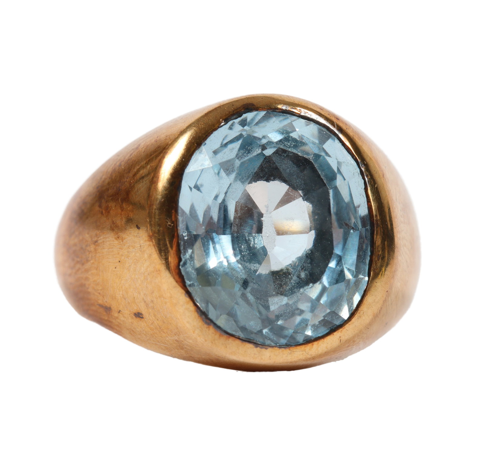 Large unmarked 10K antique yellow gold aqua blue synth spinel ring Size 9 1/2: Large unmarked antique 10K yellow gold ring with light blue aqua synthetic spinel stone. 7.17dwt. Size 9 1/2