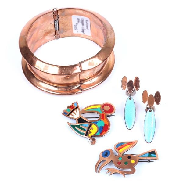 Mexican modernist 4pc. copper jewelry; Cobre Mexico clamper cuff bracelet, 2 figural enamel exotic: Mexican modernist 4pc. copper jewelry; Cobre Mexico clamper cuff bracelet, 2 figural enamel exotic bird pins, and pair 50s mod dangle earrings, Renoir? 1 1/2"H x 3 1/8"Diam. (bracelet)