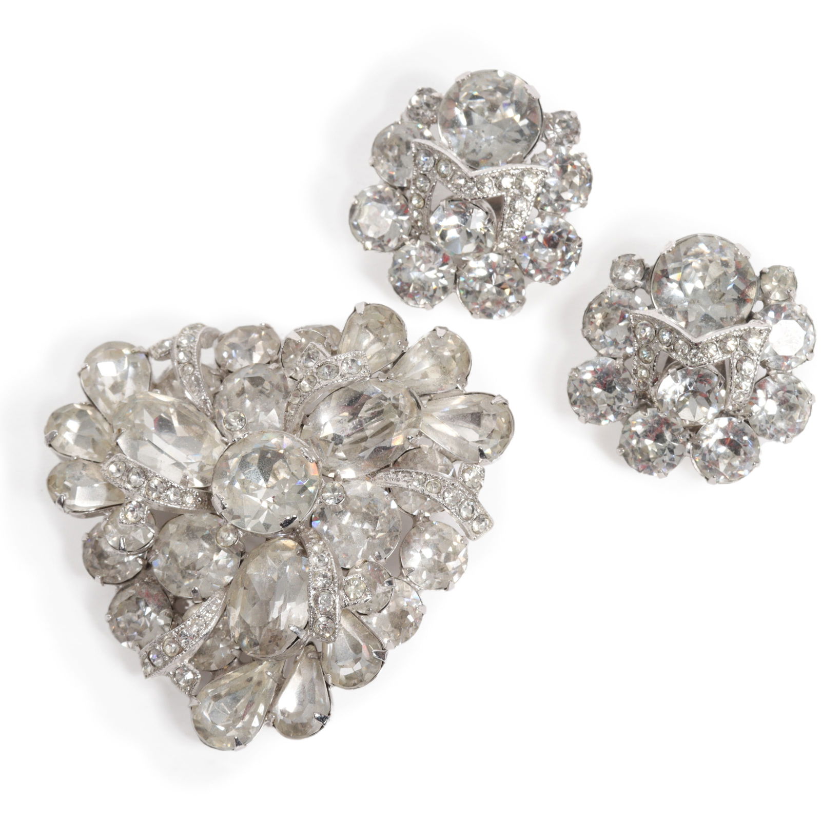 Eisenberg vintage diamante rhinestone brooch with Eisenberg earrings. (1 of 9)
