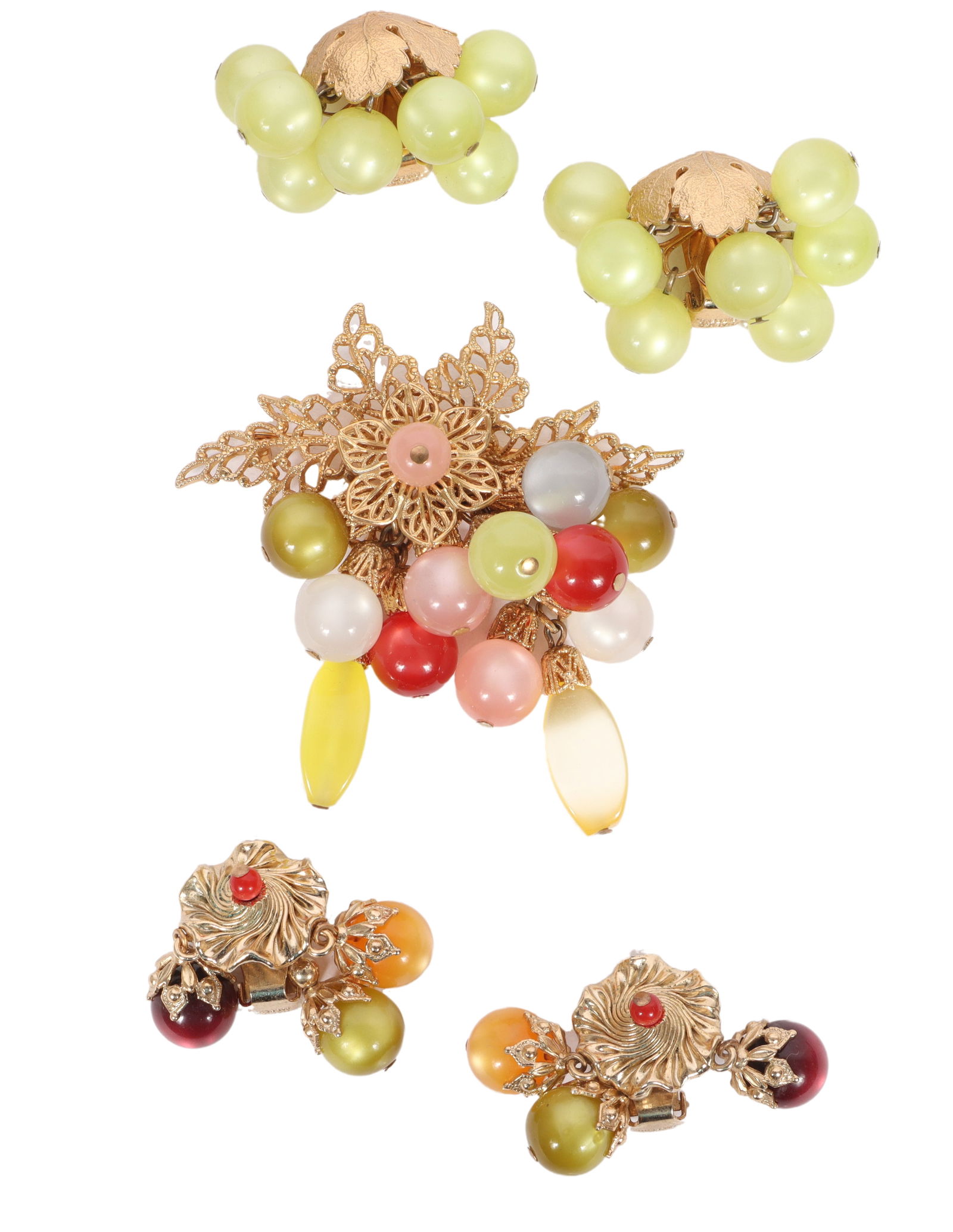 Napier Lucite dangle brooch and two pairs of earrings (1 of 11)