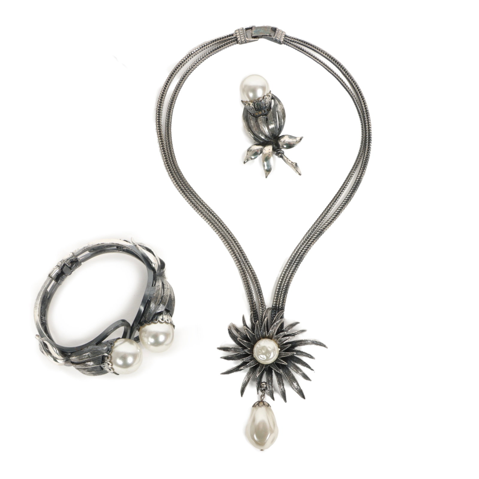 Botticelli 3pc group of necklace, clamper bracelet, and brooch.: Botticelli 3pc group of necklace, clamper bracelet, and brooch. Provenance: From the collection of Cheryl Killmer. 16"L x 3 1/4"Drop (necklace)