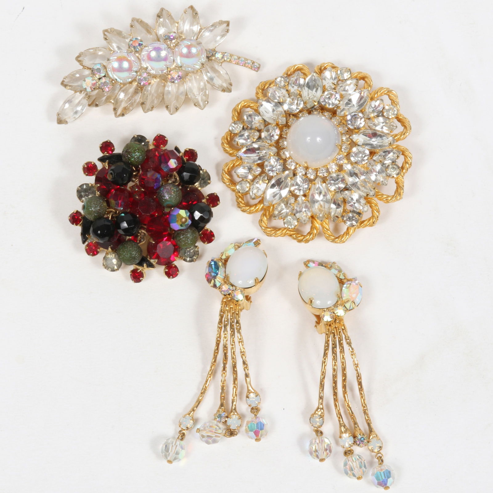 DeLizza & Elster Juliana 4pc group of three brooches and pair of earrings. 2 1/2"H x 2 1/2"W (1 of 8)