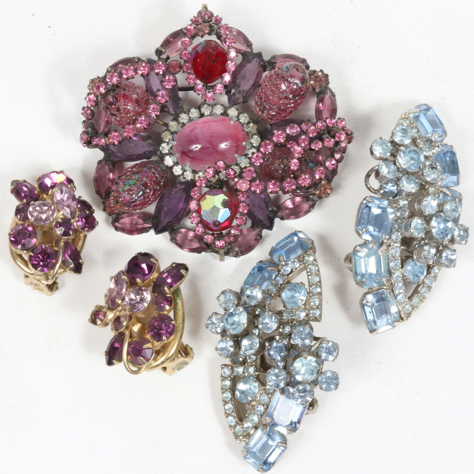 Vintage 3pc jewelry group of Ice blue dimensional earrings dimensional purple earrings with art (1 of 8)